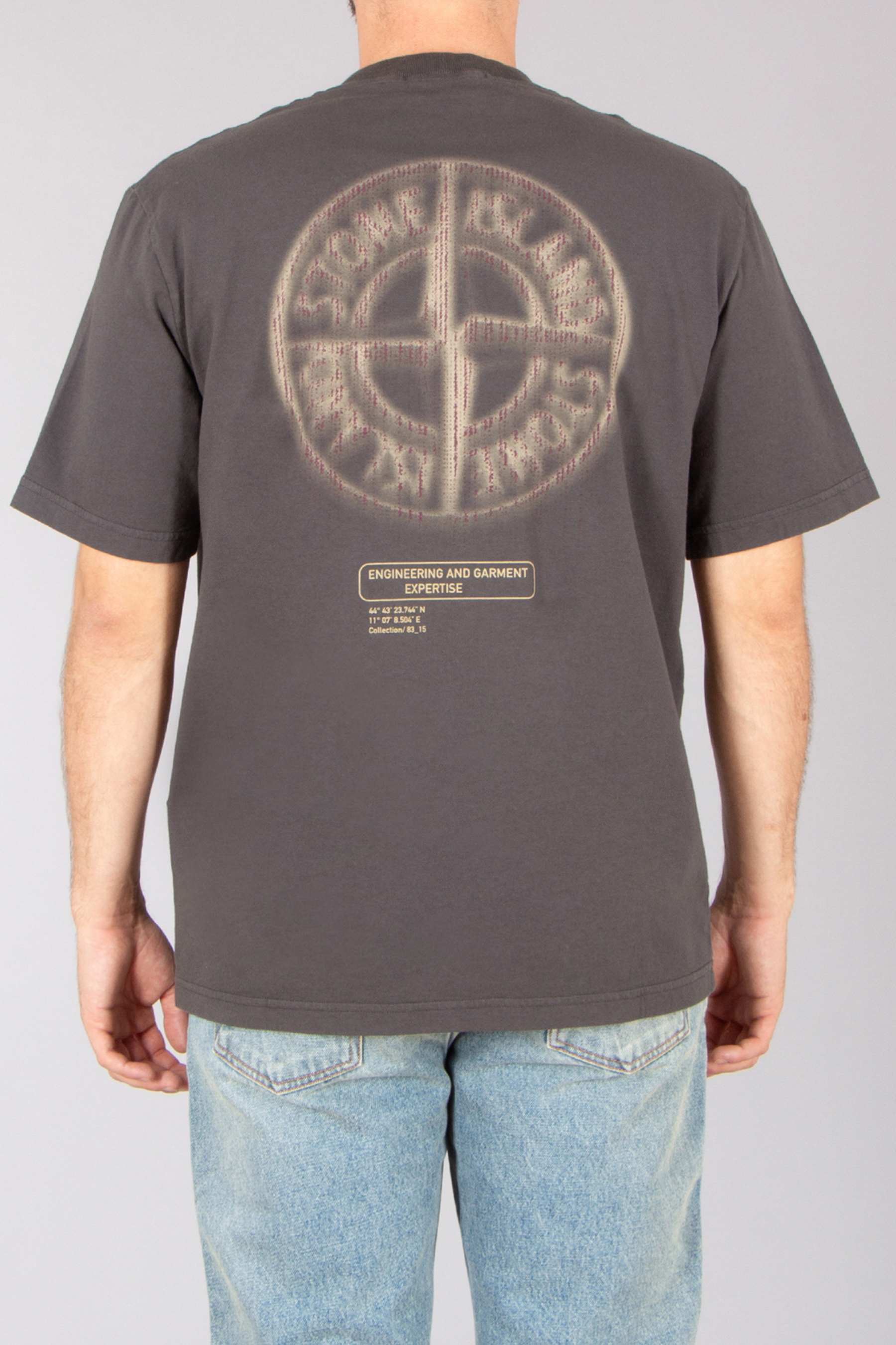 T-shirt, Jeans, Erwachsener, Mann, Person