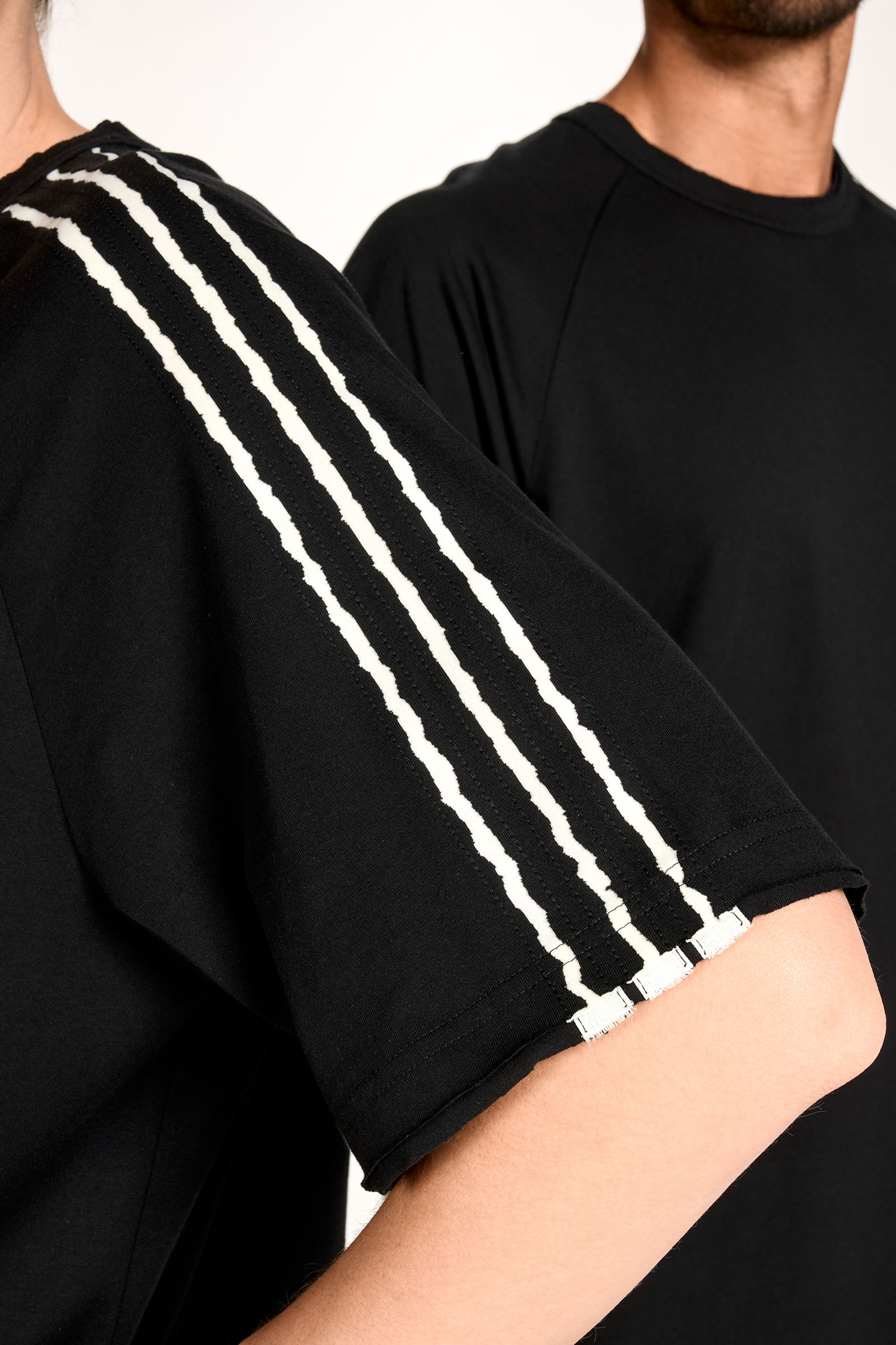 Person, Kleidung, T-shirt