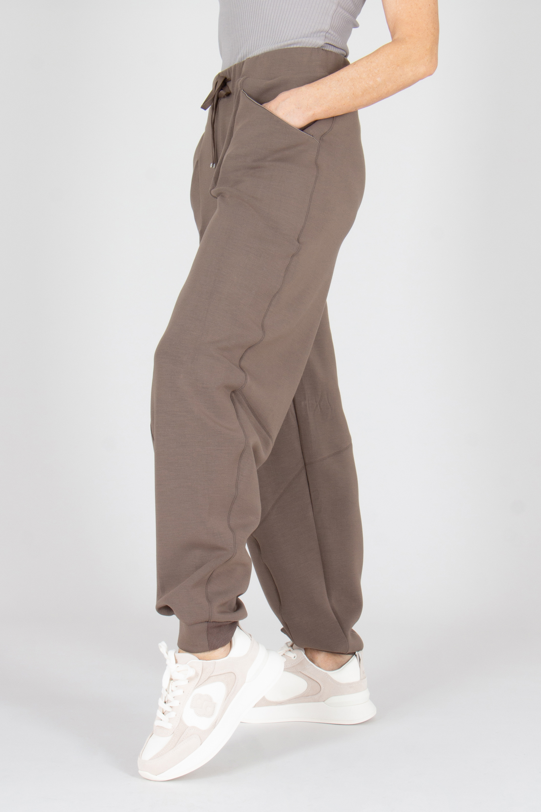 Hosen, Schuh, Erwachsener, Mann, Person