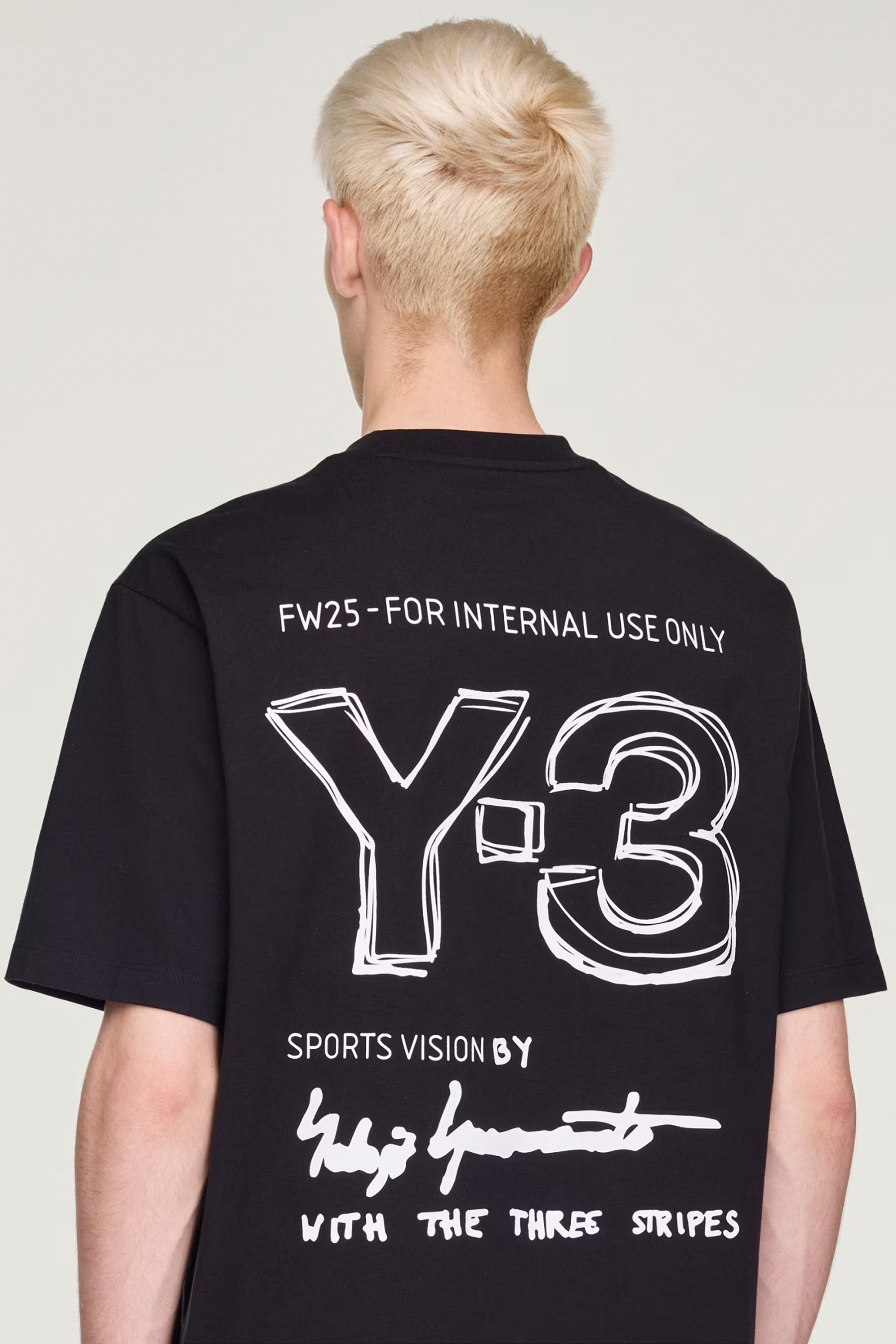 Y-3 Loose Fit Merch Graphic Print Cotton Jersey T-Shirt Bekleidung, T-shirt, Hemd, Person