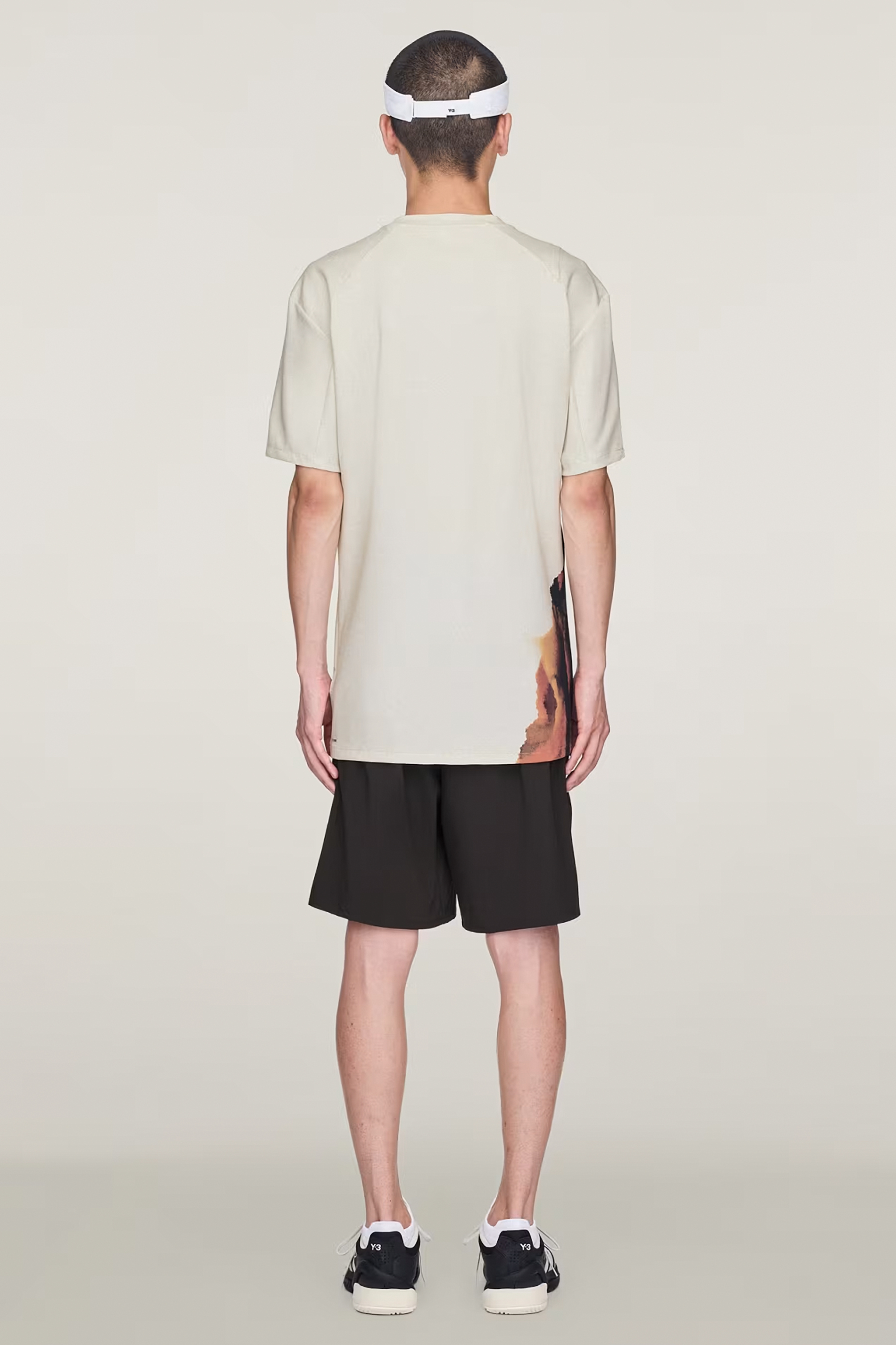 Y-3 Regular Fit Printed Recycled Polyester-Cotton Stretch Climacool Tennis Pro FreeLift T-Shirt Kurze Hose, Erwachsener, Männlich, Mann, Person