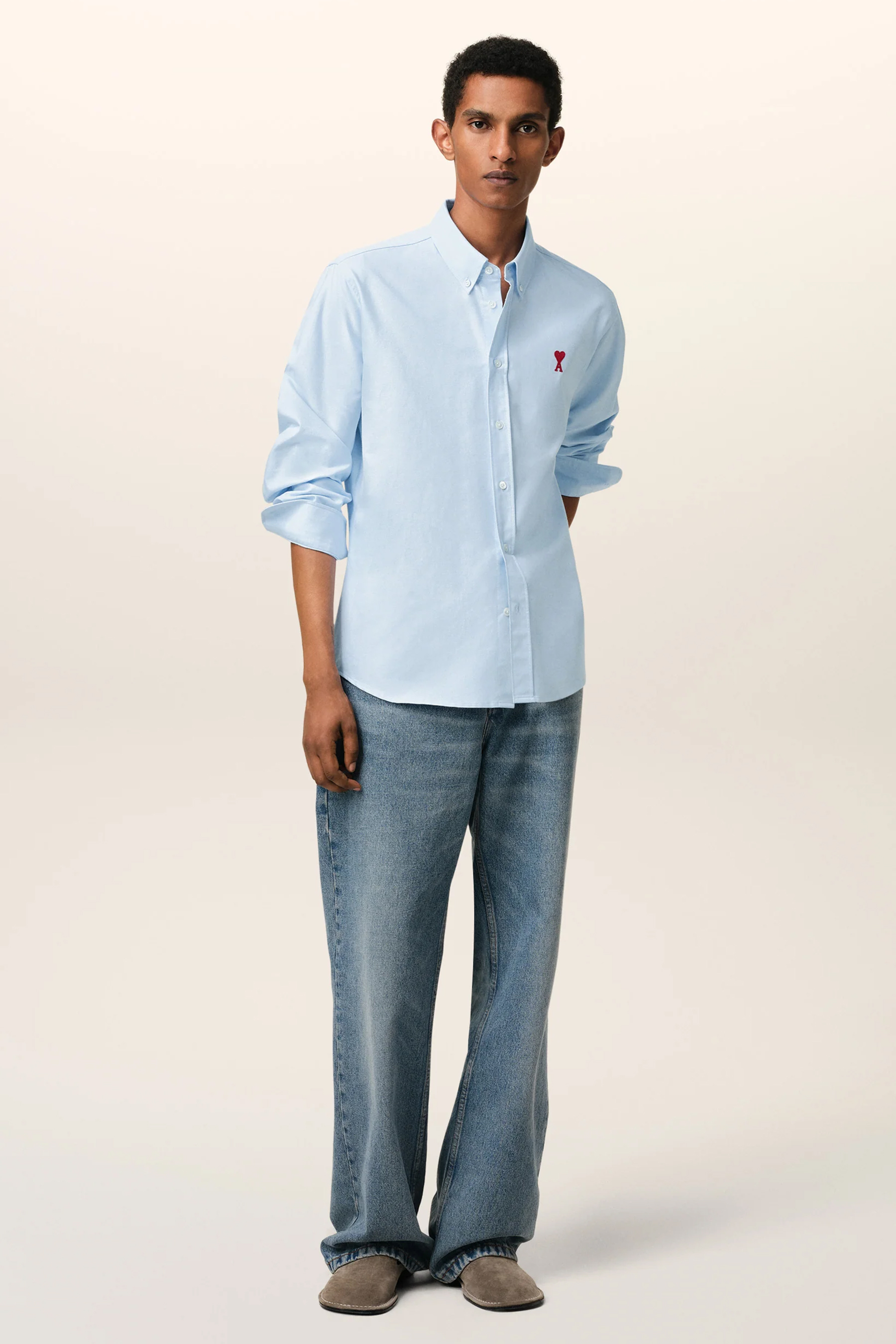AMI PARIS Classic Fit Ami De Coeur Cotton Oxford Button-Down Shirt Hemd, Hosen, Erwachsener, Mann, Person