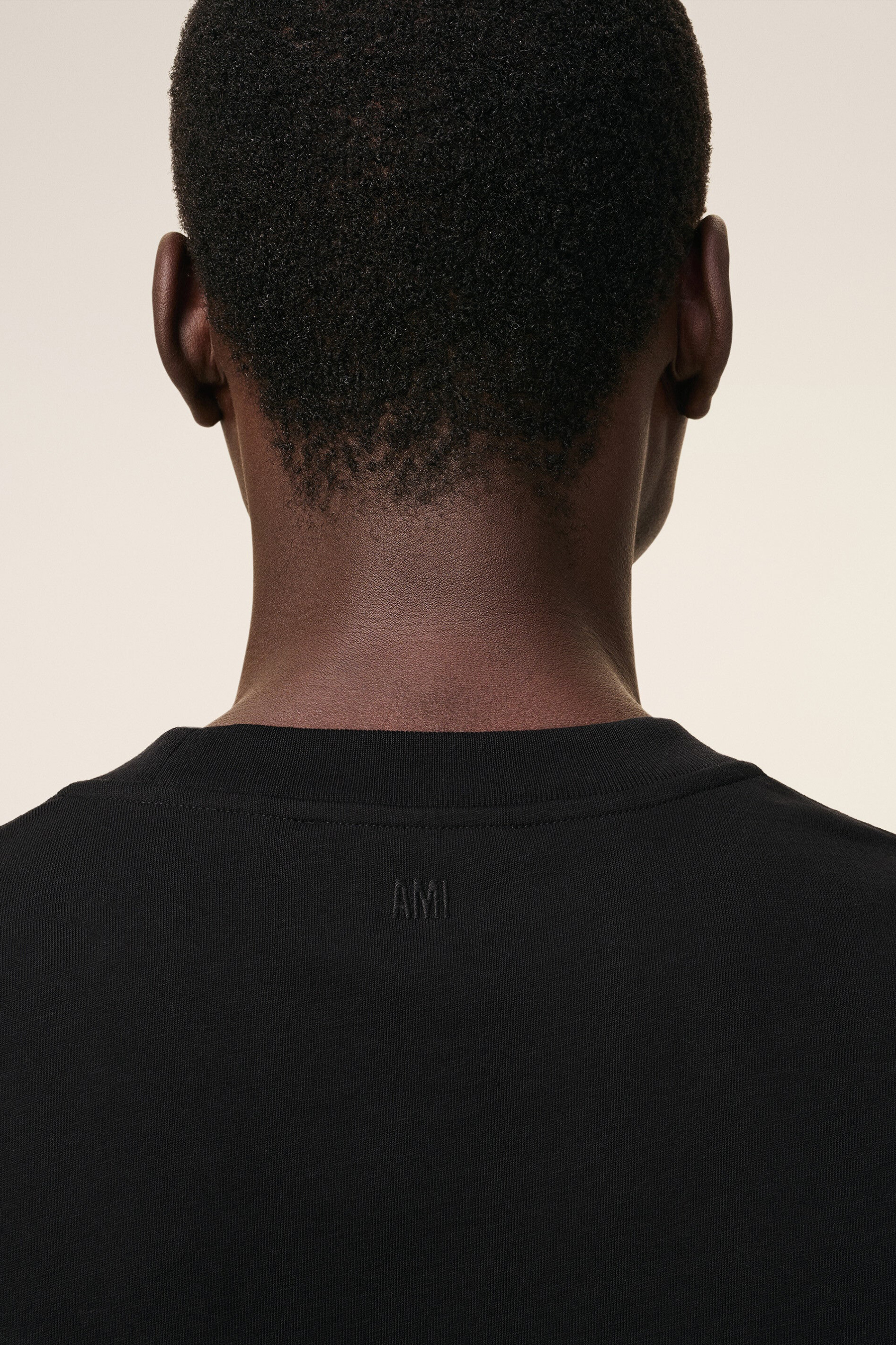 AMI PARIS Boxy Fit Ami De Coeur Cotton Jersey T-Shirt Gesicht, Kopf, Hals, Person, Mann