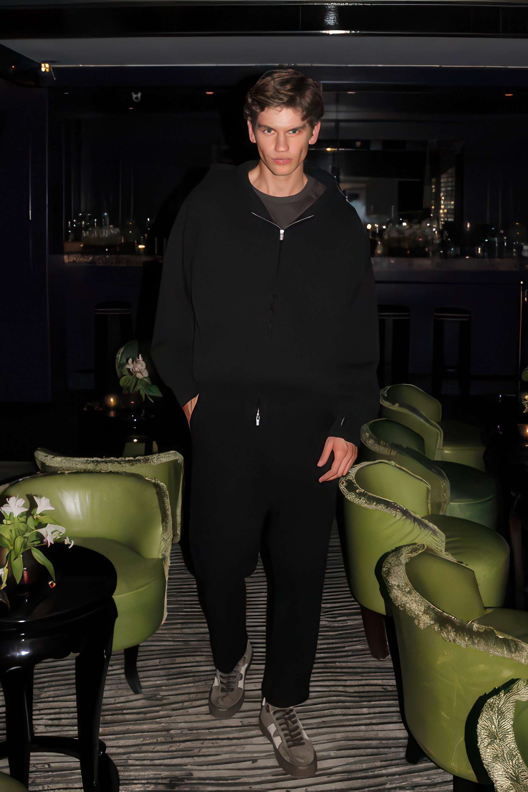 Couch, Mobiliar, Kneipe, Person, Schuh