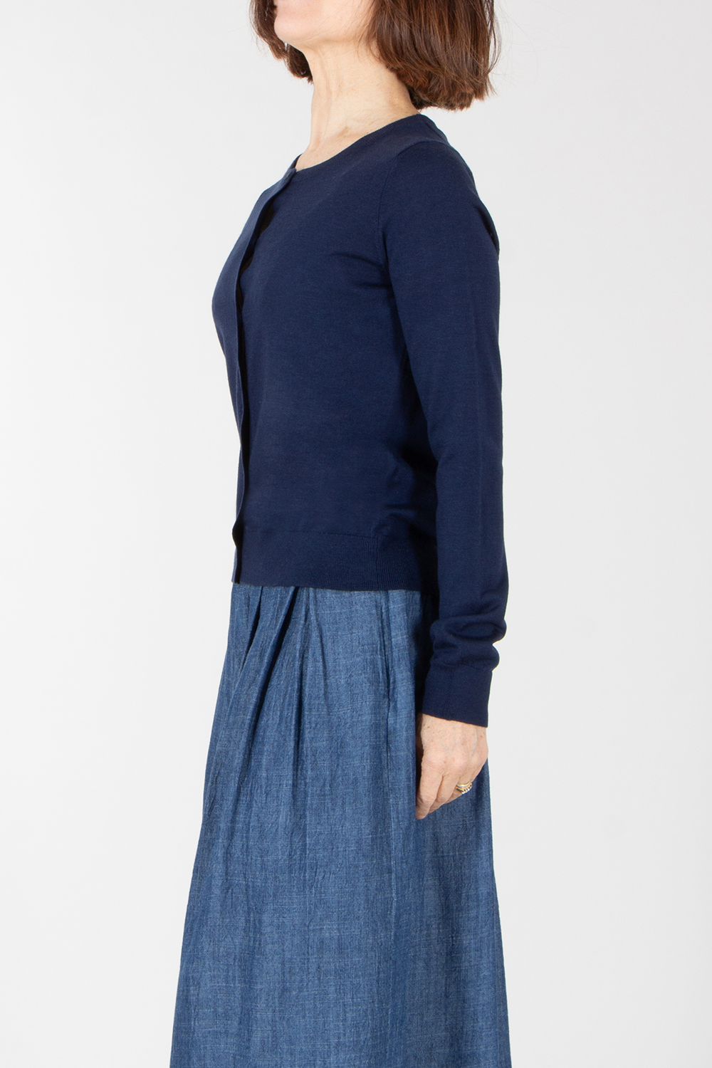 0039 ITALY Regular Fit Wool Cardigan Giulia