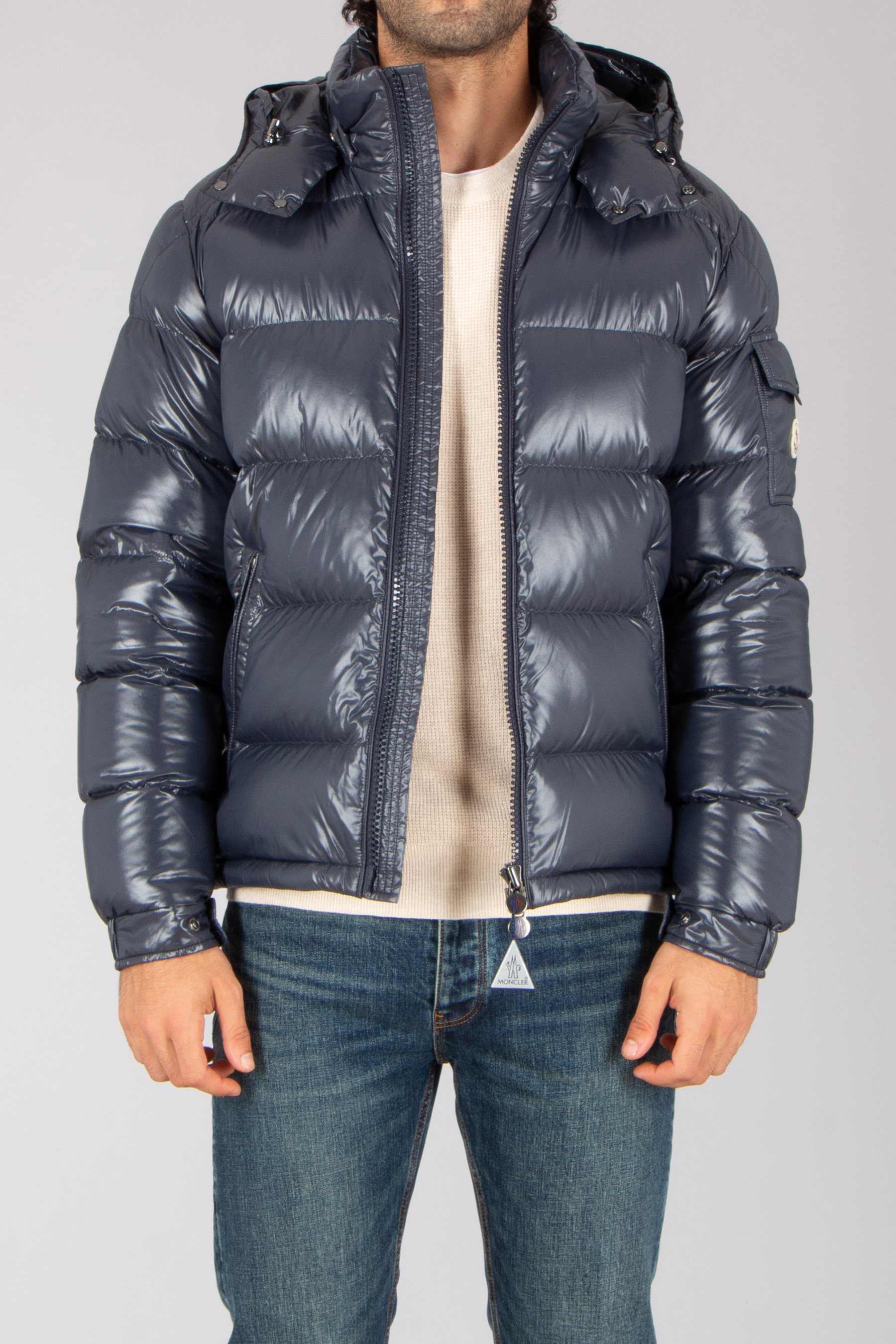 MONCLER Maya Regular Fit Nylon Laqué Down Jacket Bekleidung, Mantel, Jacke, Jeans, Hosen