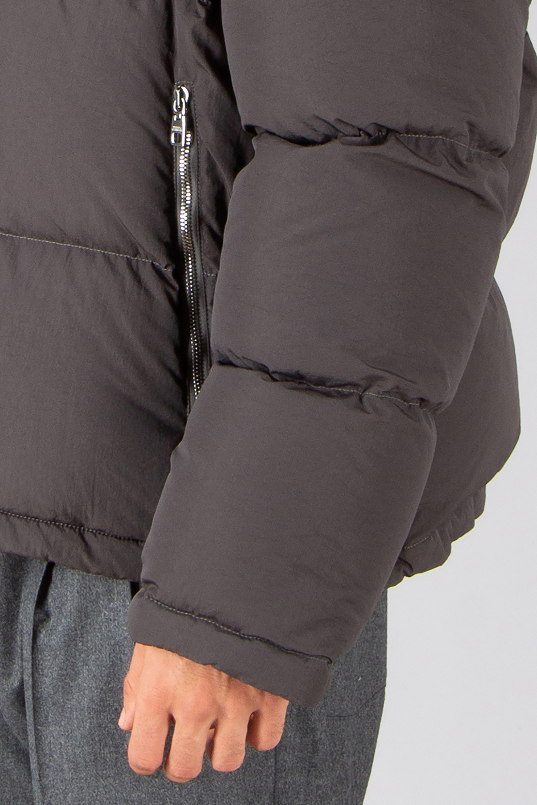 DOLCE & GABBANA Regular Fit Nylon Down Jacket Bekleidung, Mantel, Jacke, Langarm, Person