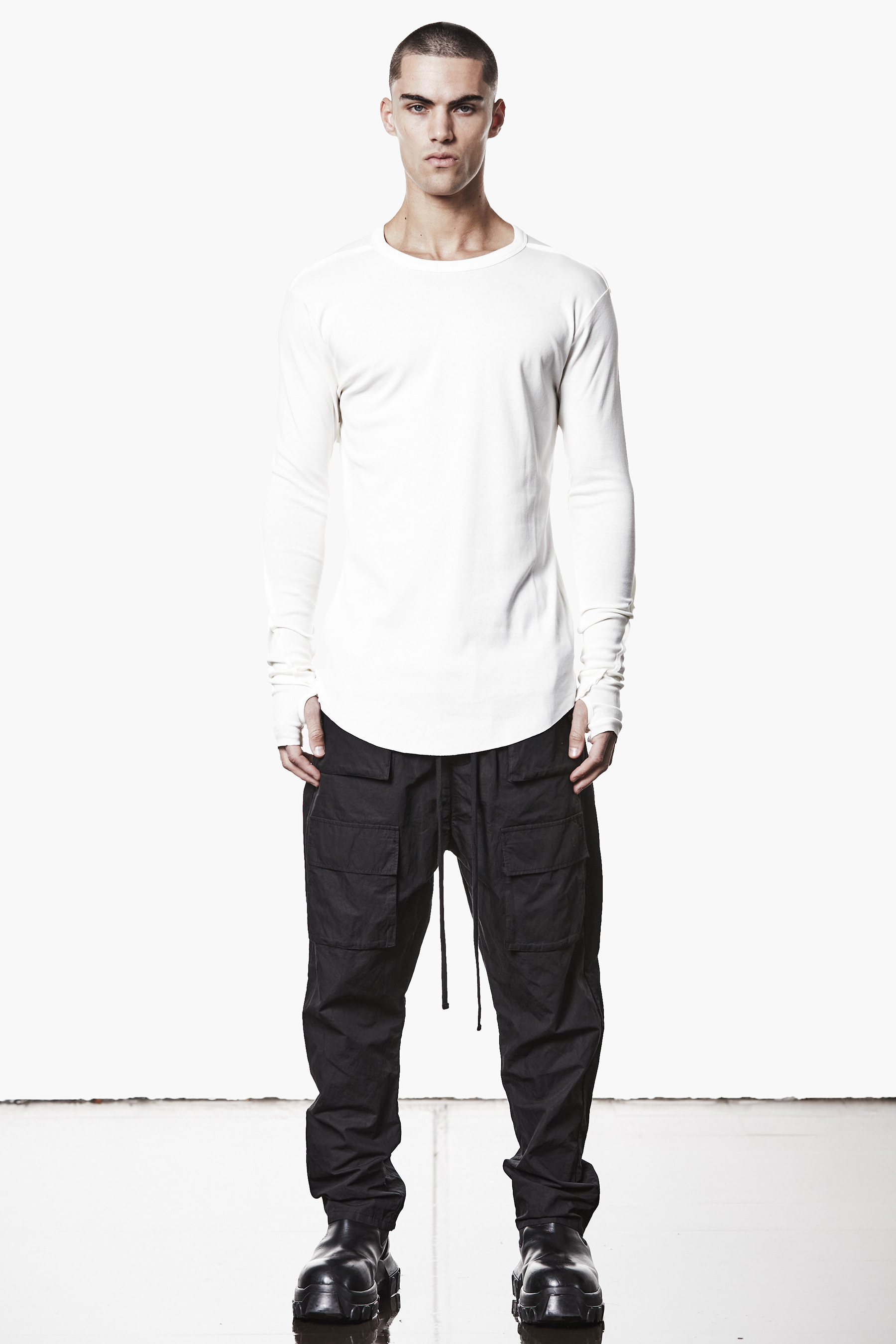 THOM KROM Slim Fit Cotton Jersey Long-Sleeve T-Shirt Langarm, Ärmel, Hosen, T-shirt, Person