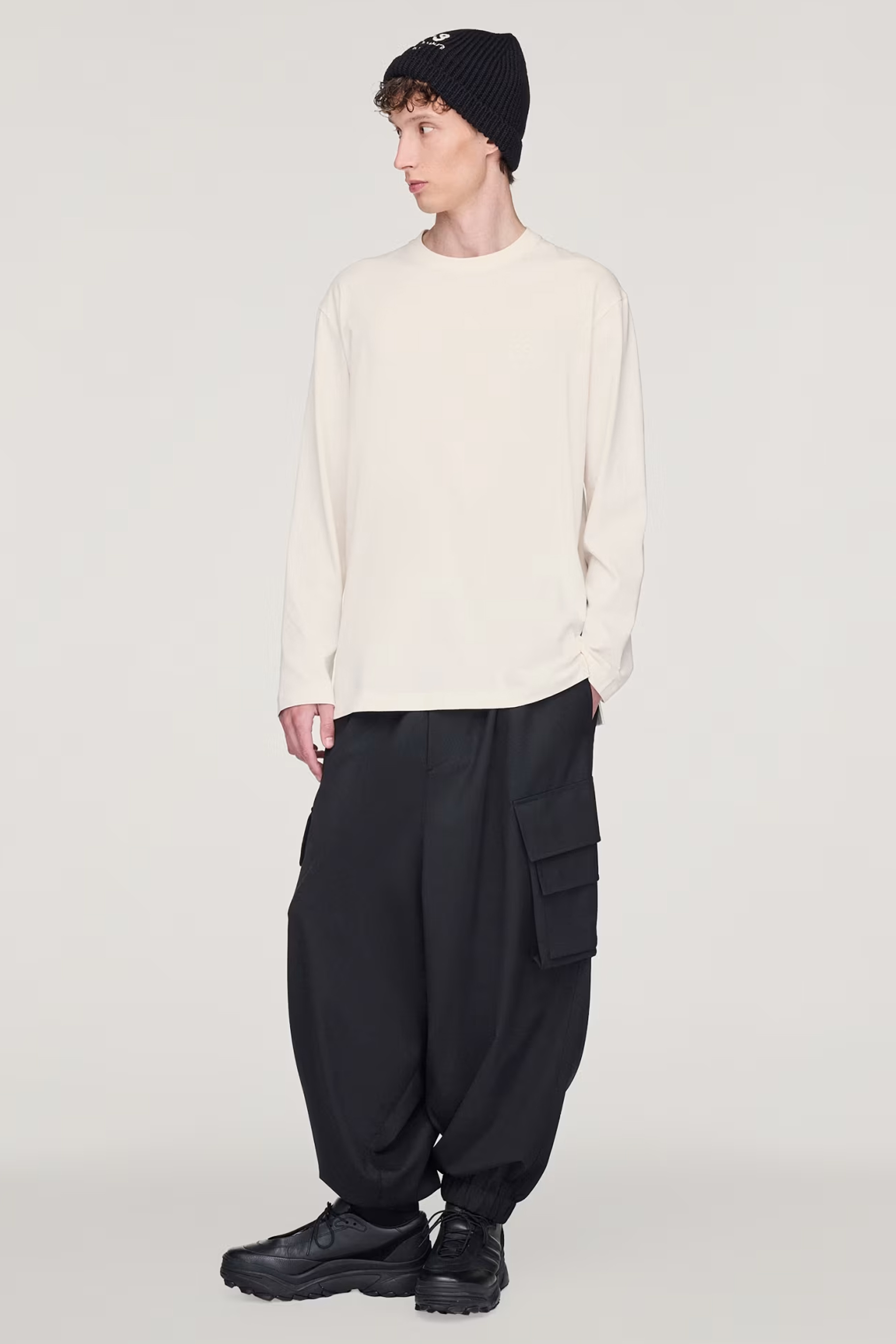 Langarm, Kappe, Hut, Person, Hosen