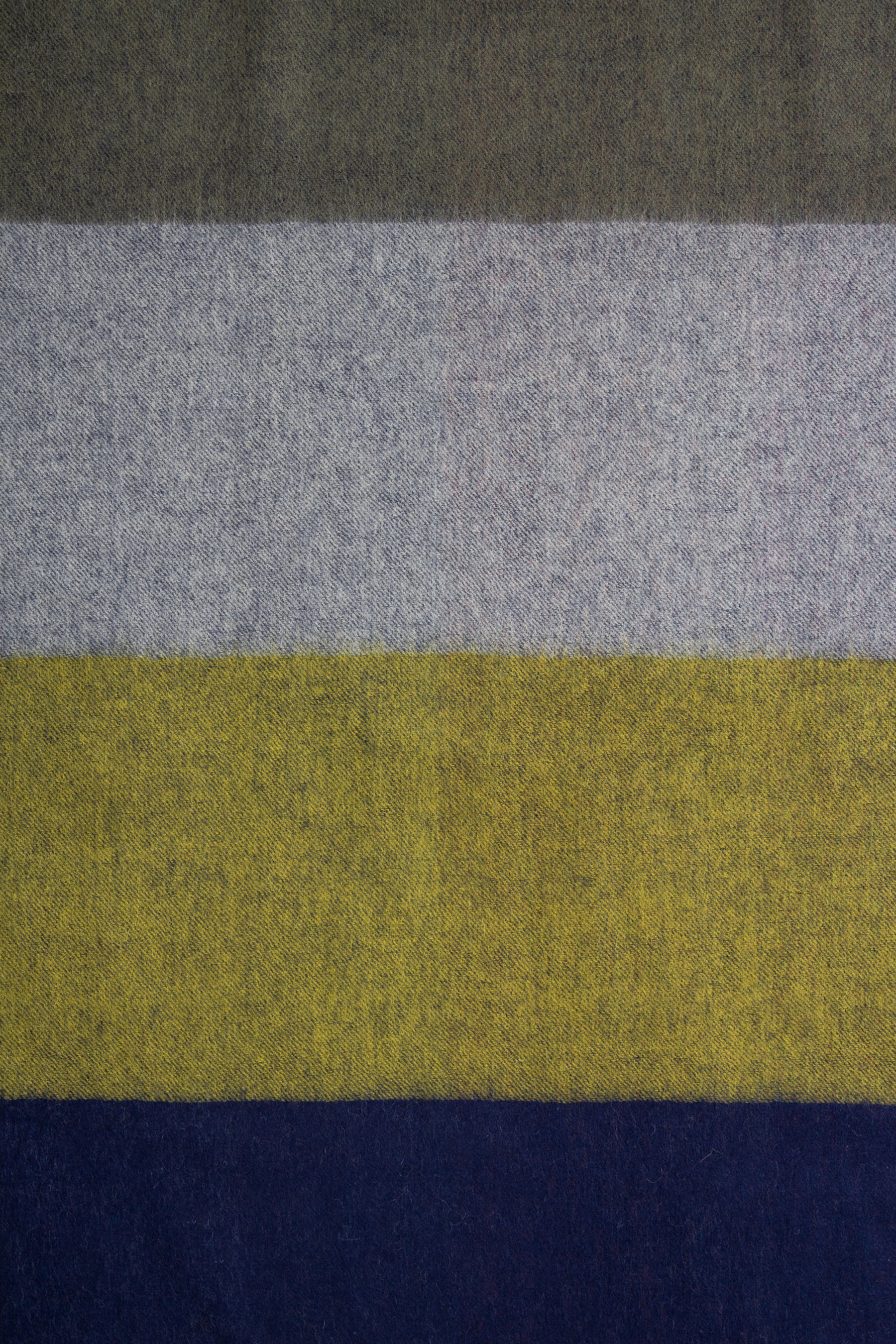 PAUL SMITH Graphic Stripe Cashmere Blend Blanket PAUL SMITH Graphic Stripe Cashmere Blend Blanket