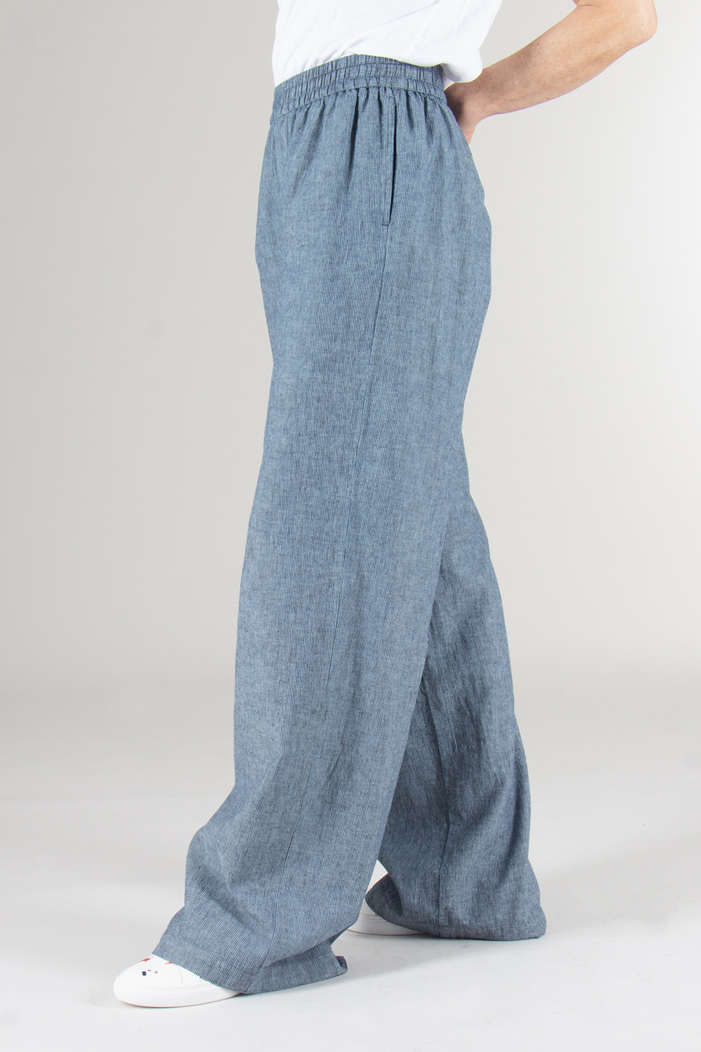 0039 ITALY Regular Fit Linen Striped Pants