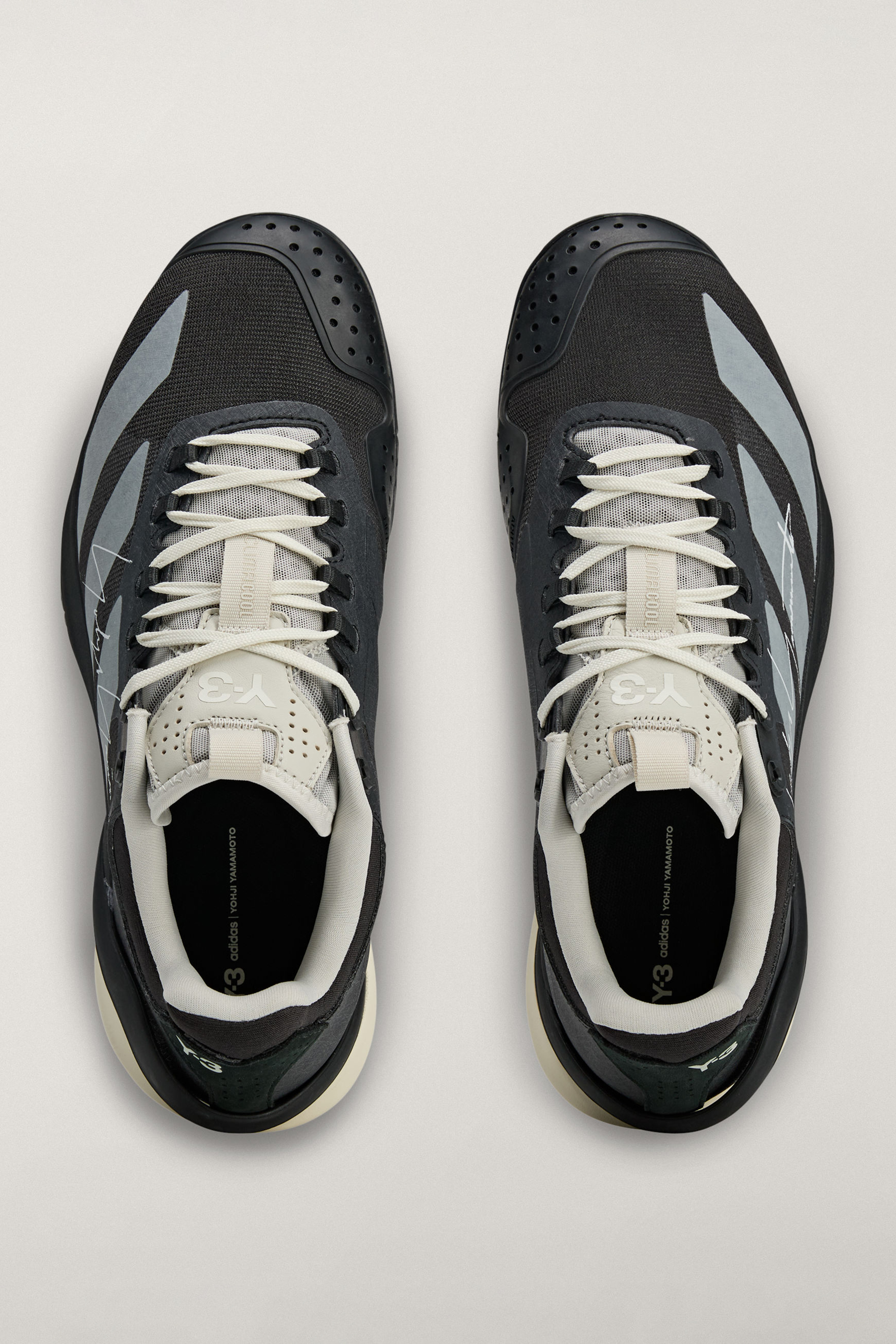 Y-3 Tennis Shoes Adizero Ubersonic 2 Bekleidung, Schuhwerk, Schuh, Sneaker, Laufschuh