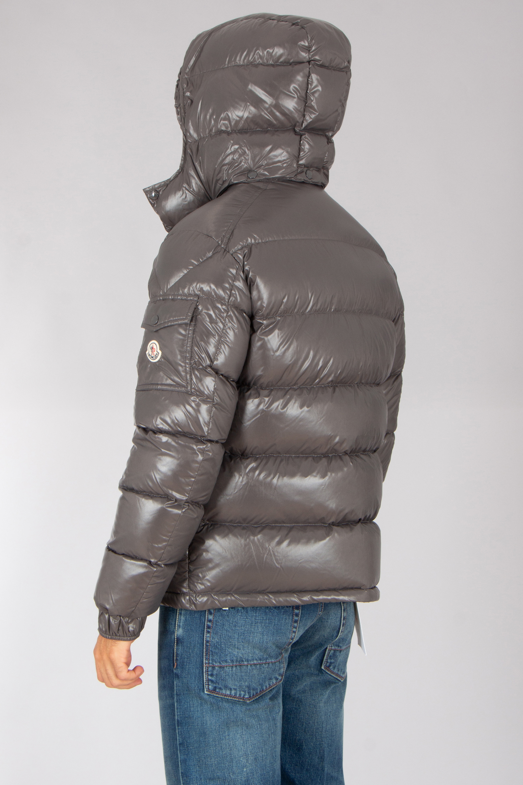 Mantel, Jacke, Kapuze, Jeanshose, Person