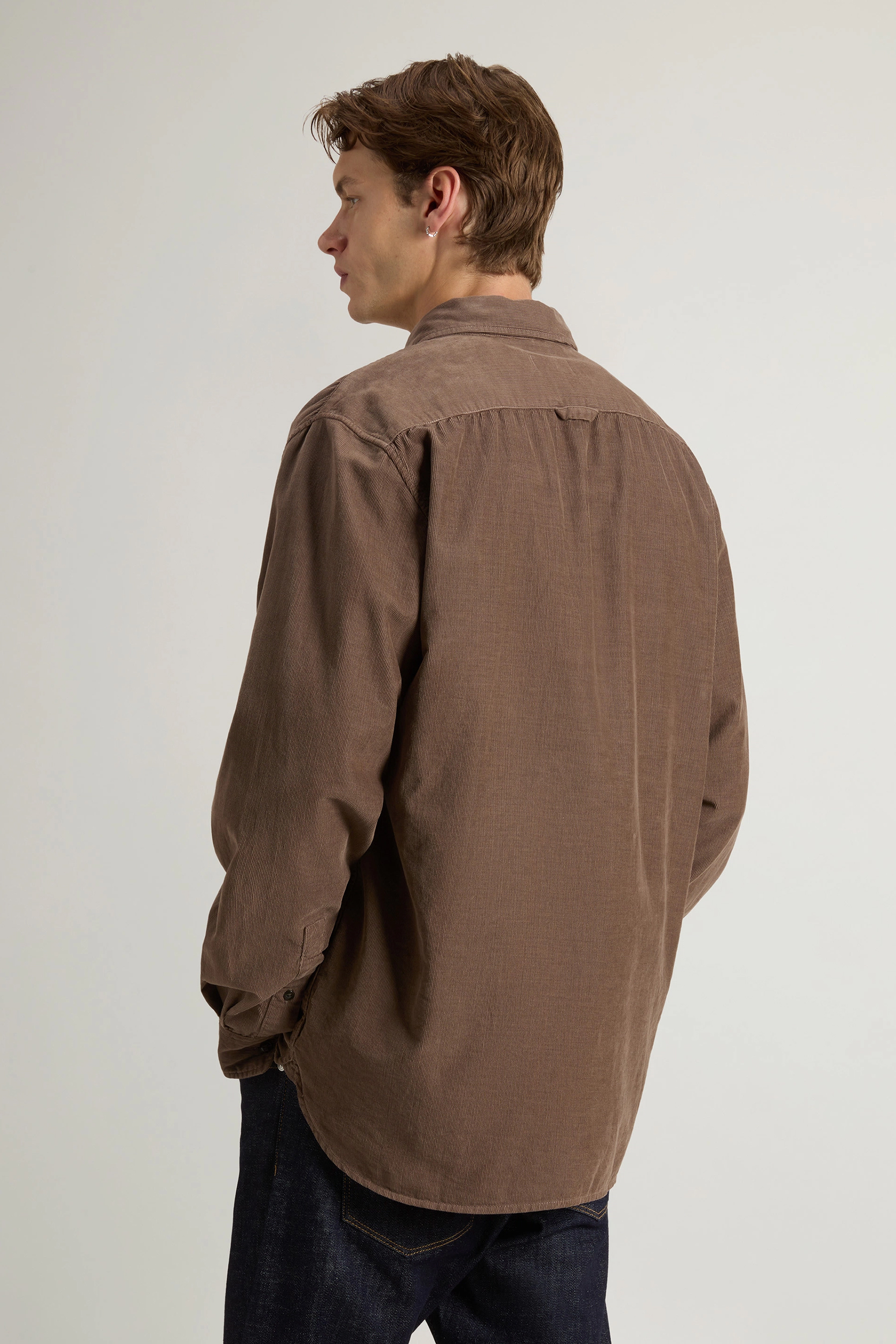 WOOLRICH Regular Fit Cotton Corduroy Shirt Mackey Langarm, Ärmel, Hemd, Mantel, Person