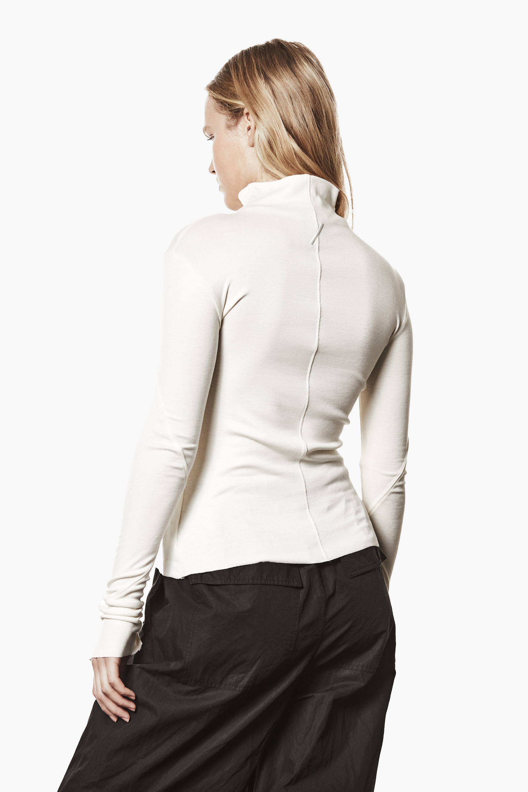 THOM KROM Slim Fit Viscose Stretch Roll Neck Long-Sleeve T-Shirt Bluse, Langarm, Ärmel, Person, Frau