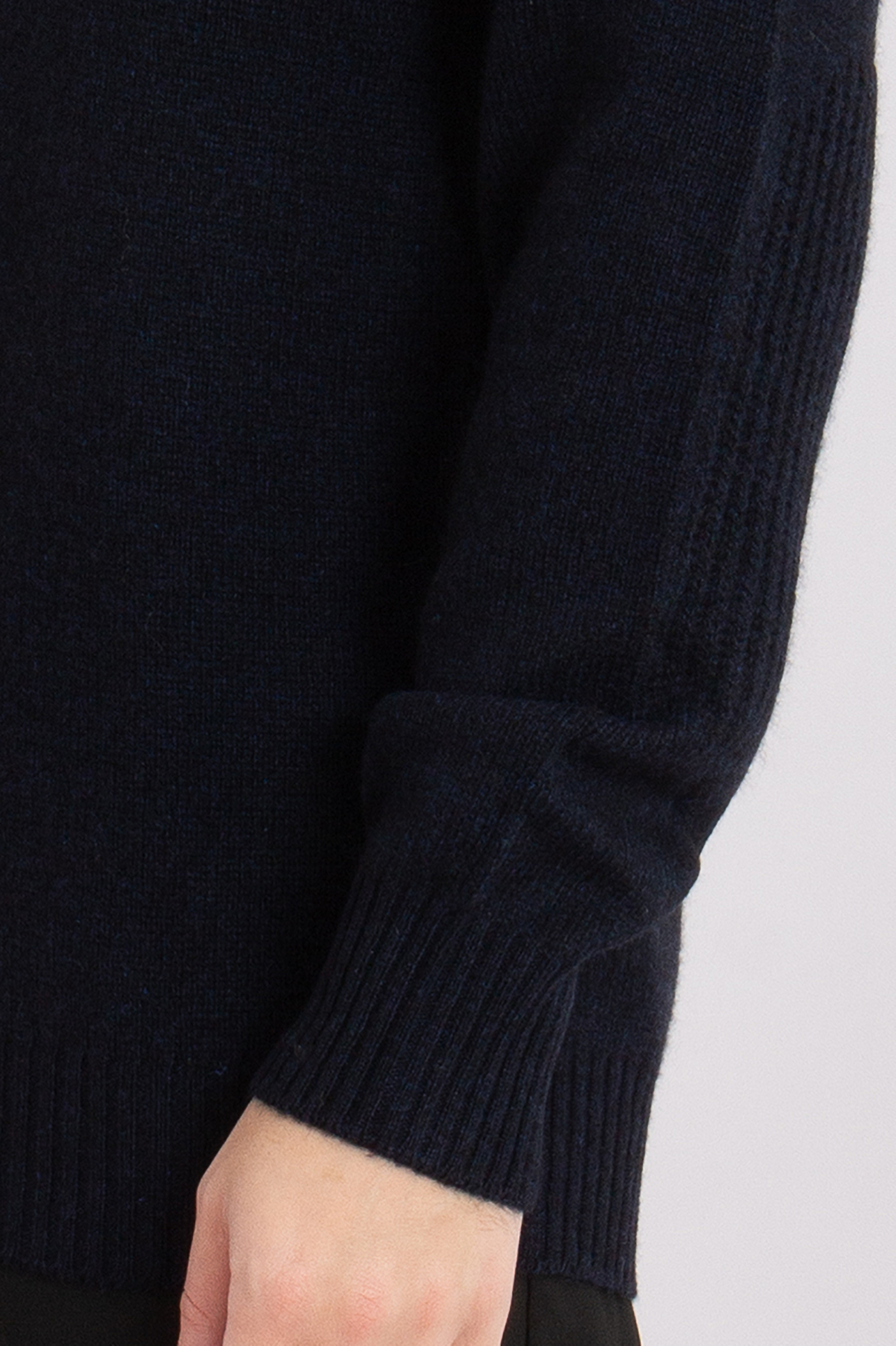 SEASE Coarsehair Cashmere Round Neck Sweater SEASE Coarsehair Cashmere Round Neck Sweater