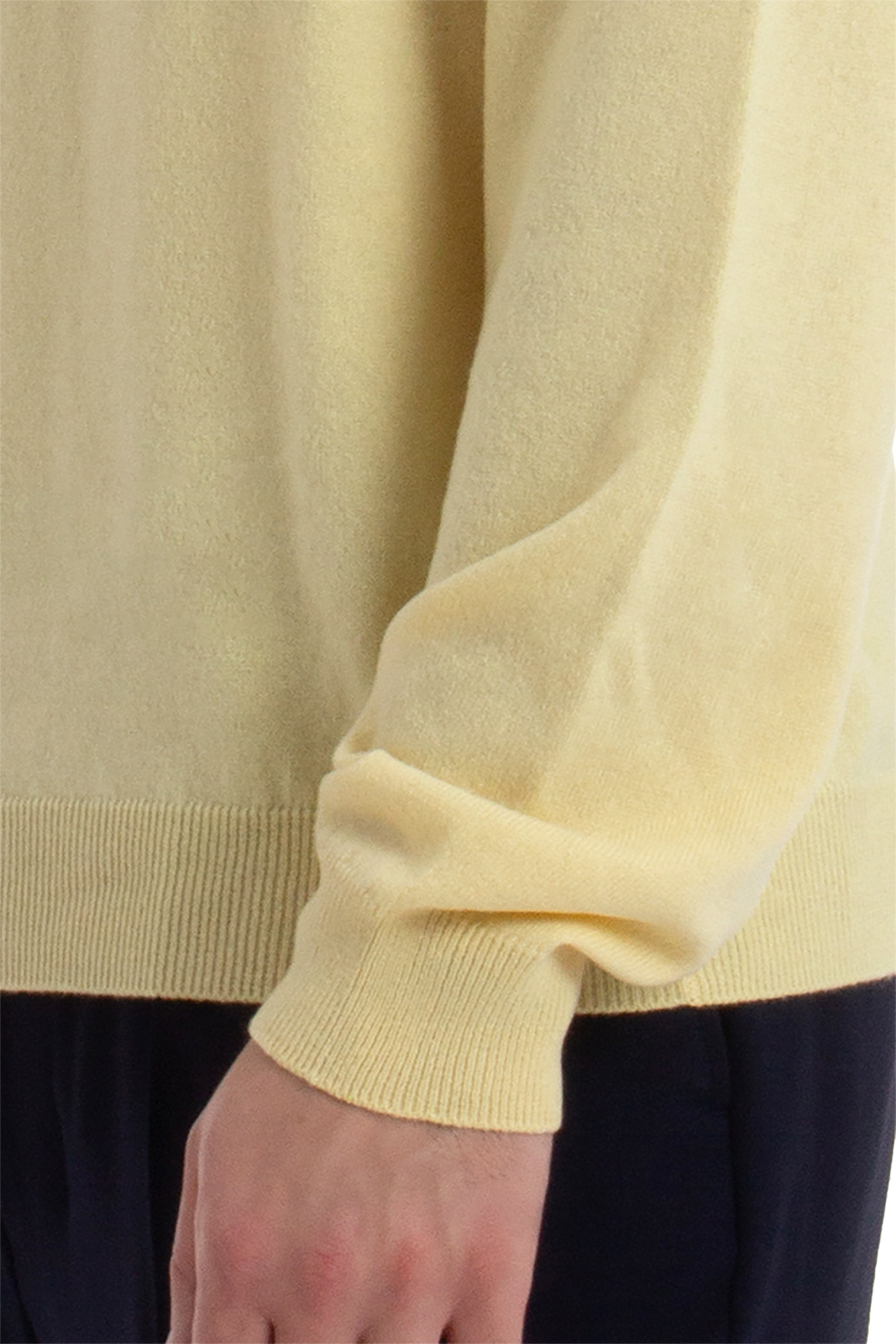 AIDA BARNI Cashmere Crew Neck Sweater