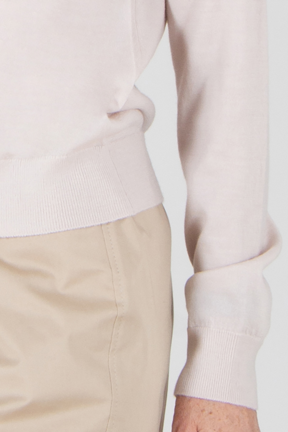 0039 ITALY Regular Fit Wool Cardigan Giulia