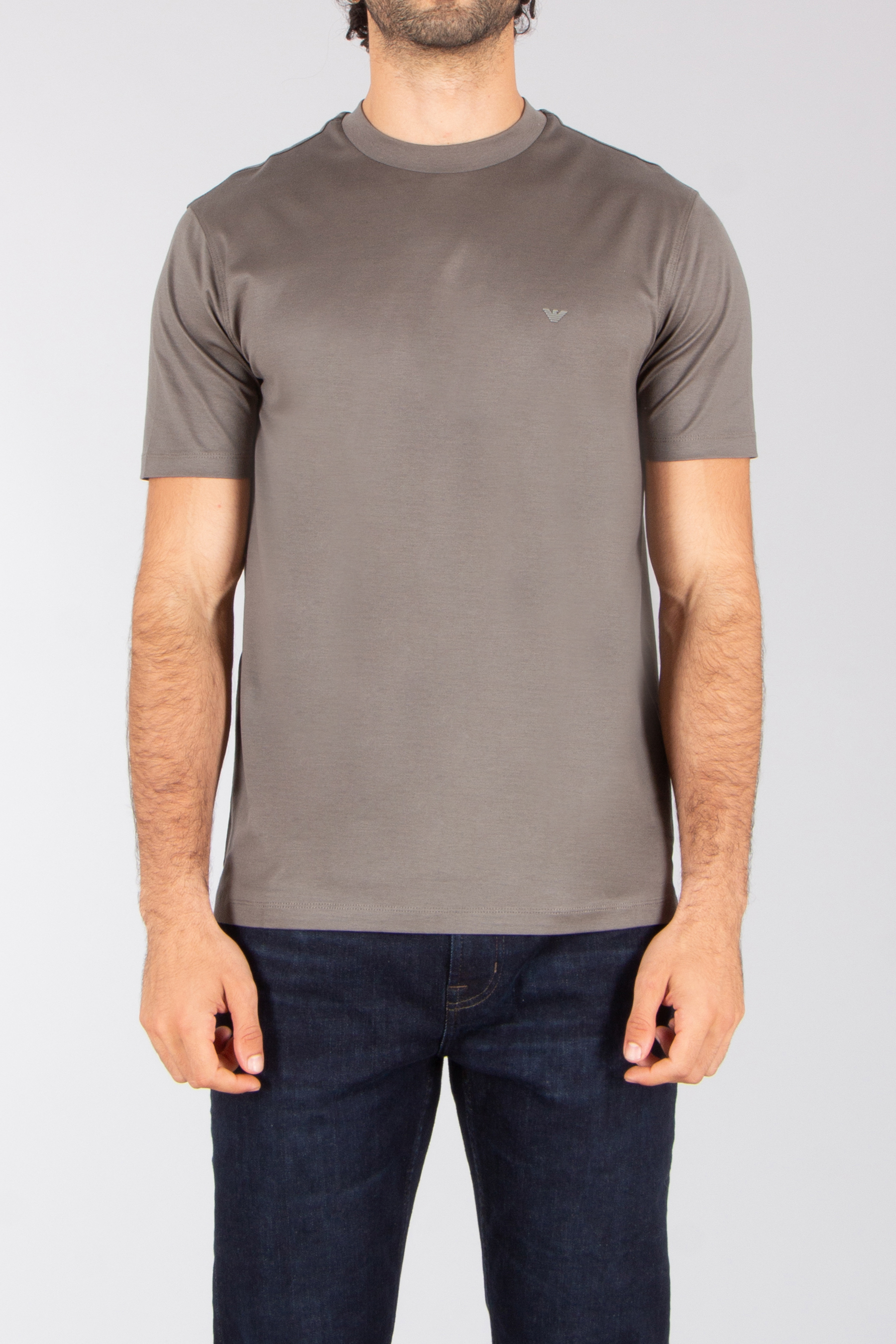 T-shirt, Jeans, Erwachsener, Mann, Person