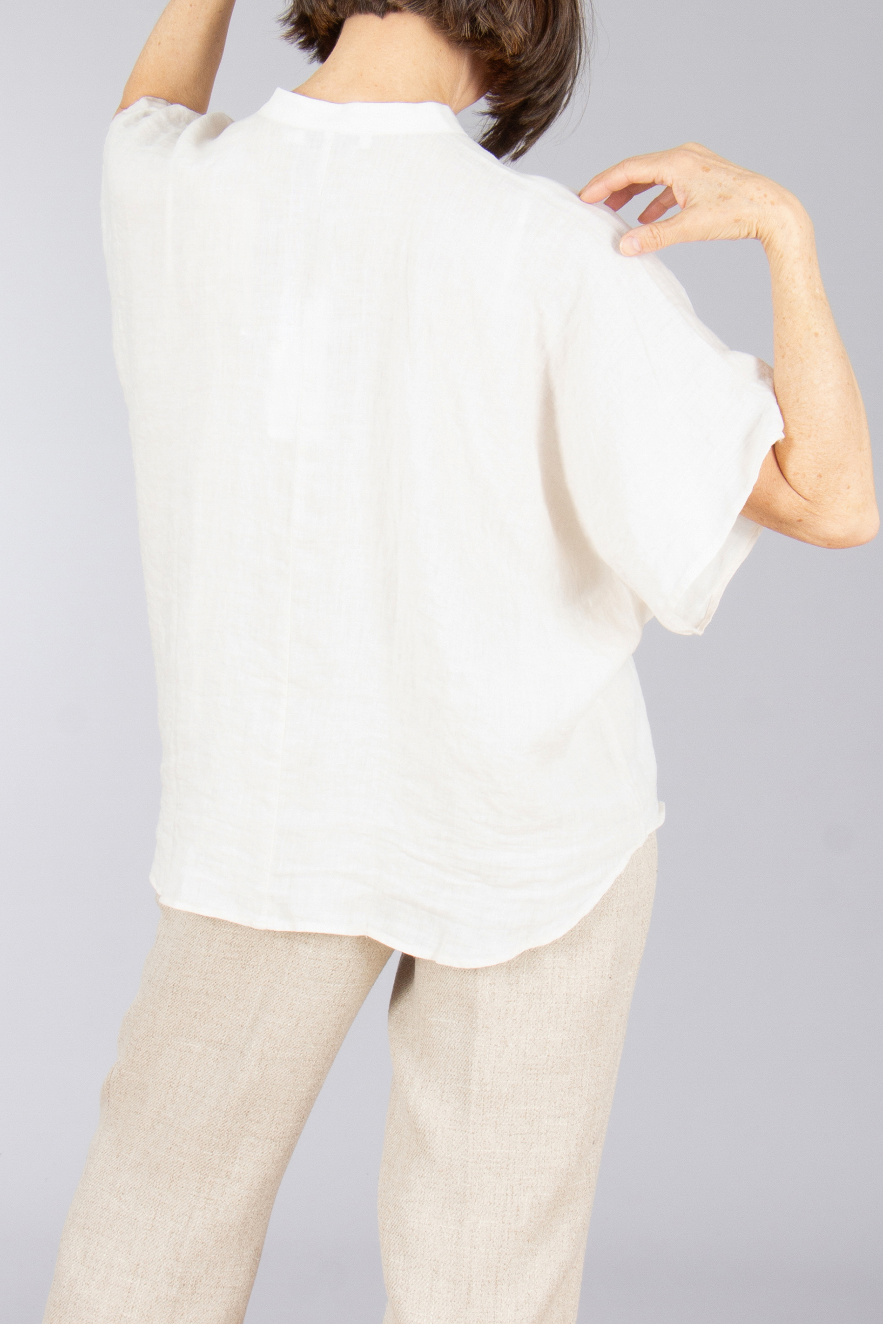 0039 ITALY Relaxed Fit Linen Short-Sleeve Blouse Daisy Bluse, Inneneinrichtung, Leinen, Mann, Person