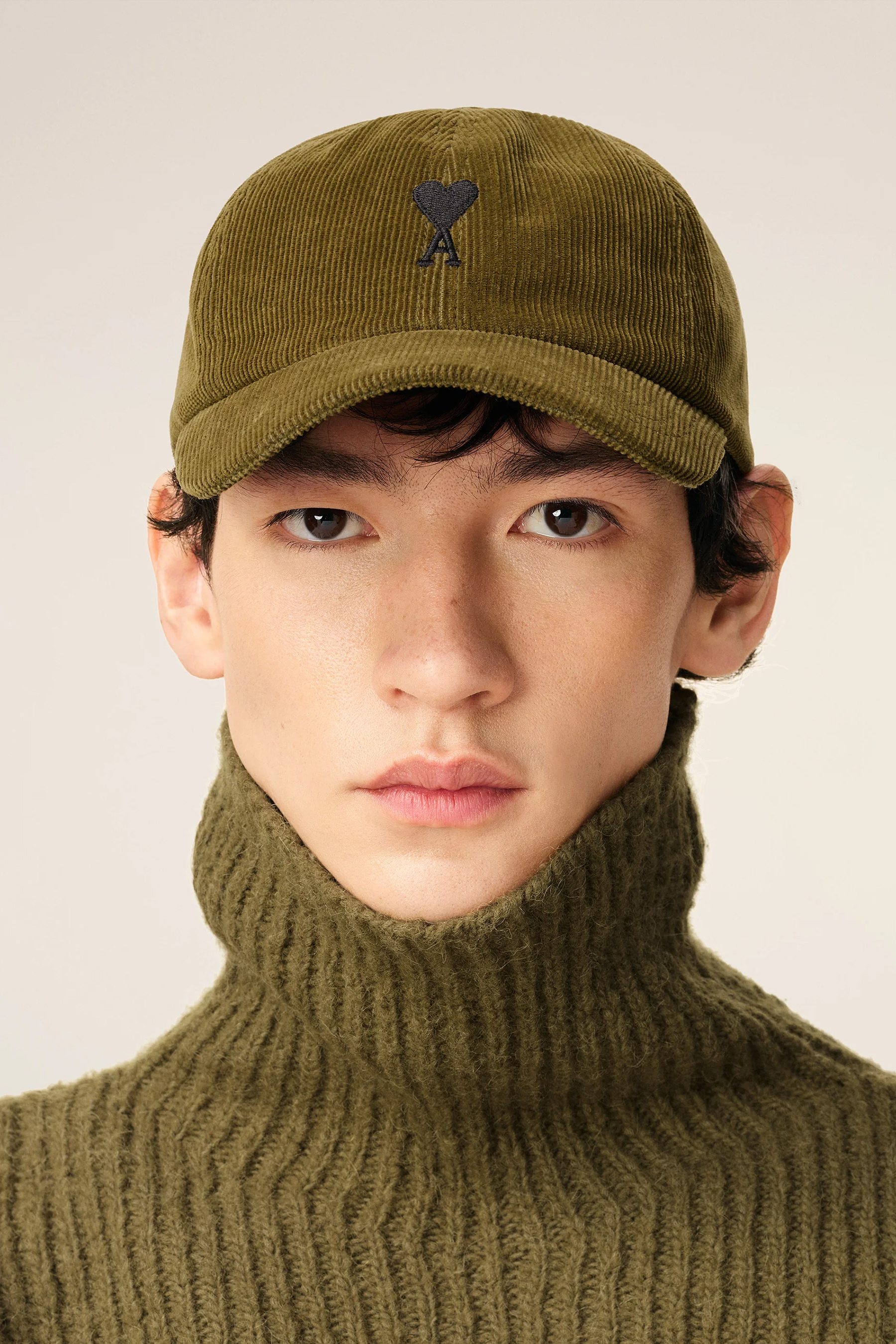 AMI PARIS Ami De Coeur Cotton Corduroy Cap AMI PARIS Ami De Coeur Cotton Corduroy Cap