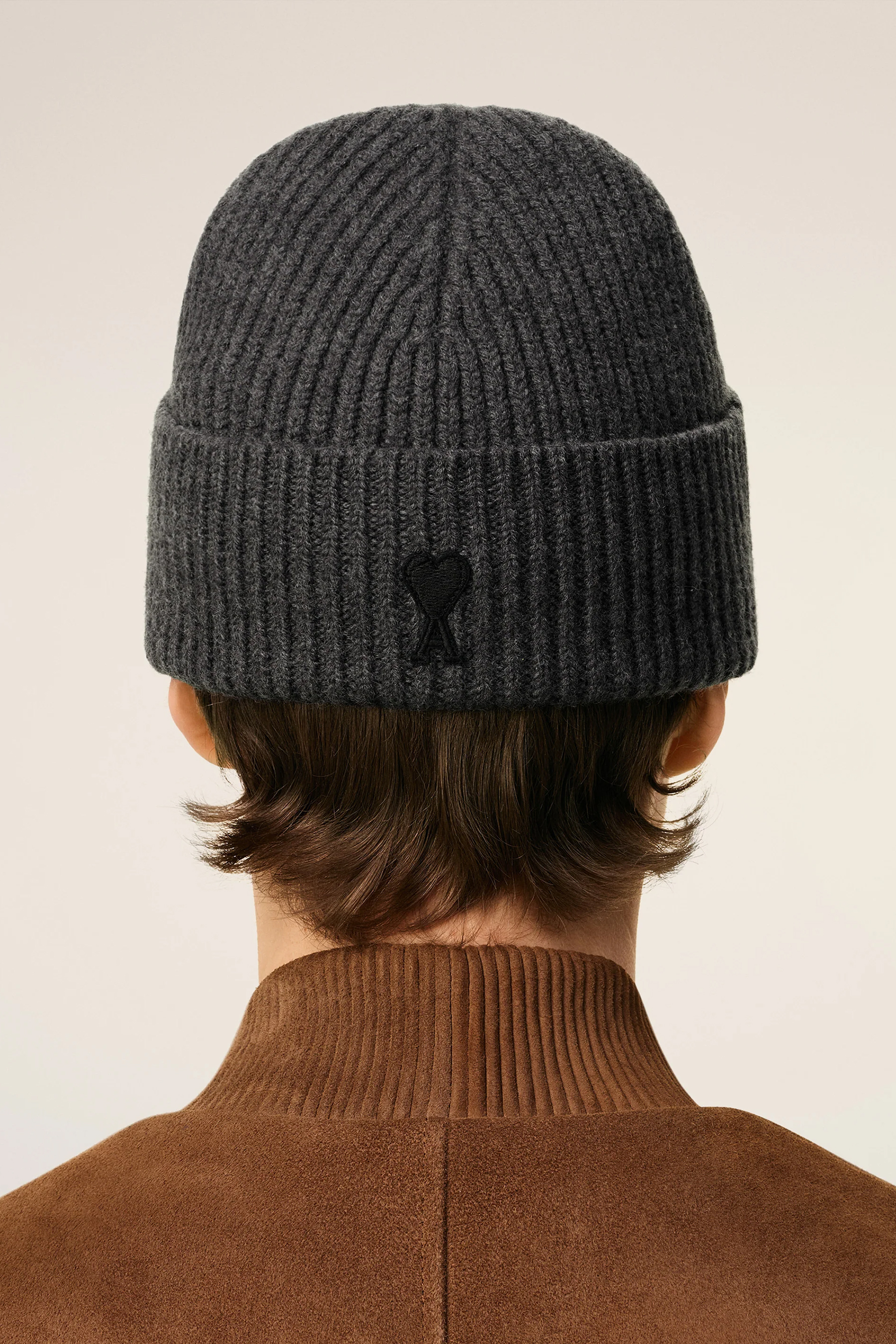 AMI PARIS Ami De Coeur Ribbed Virgin Wool Beanie Hut, Mütze, Person, Strickwaren
