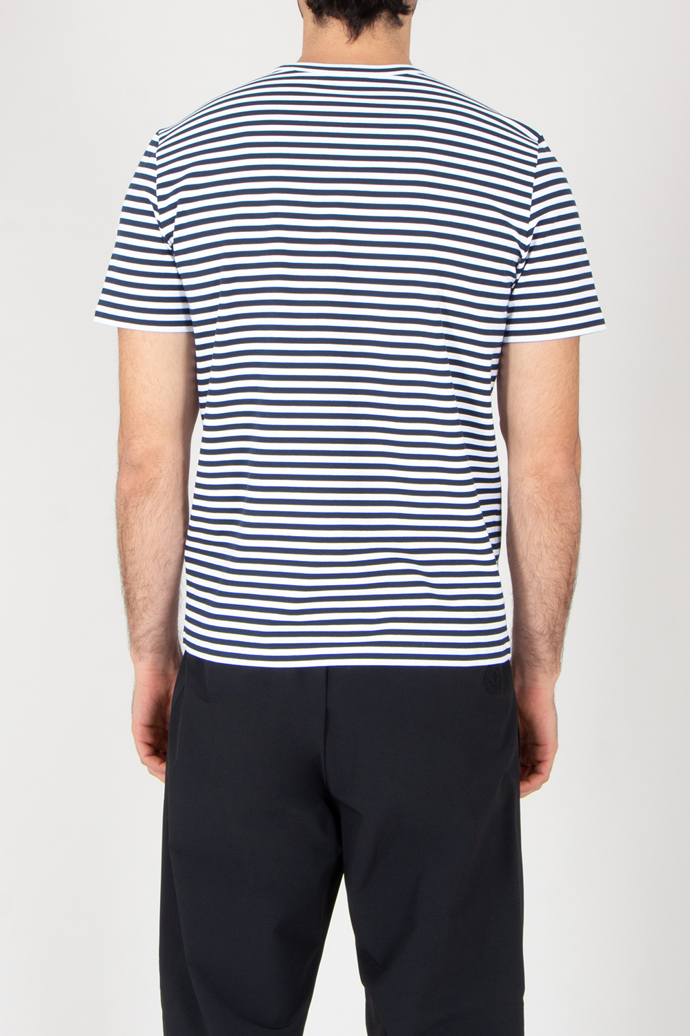 T-shirt, Hosen, Erwachsener, Mann, Person