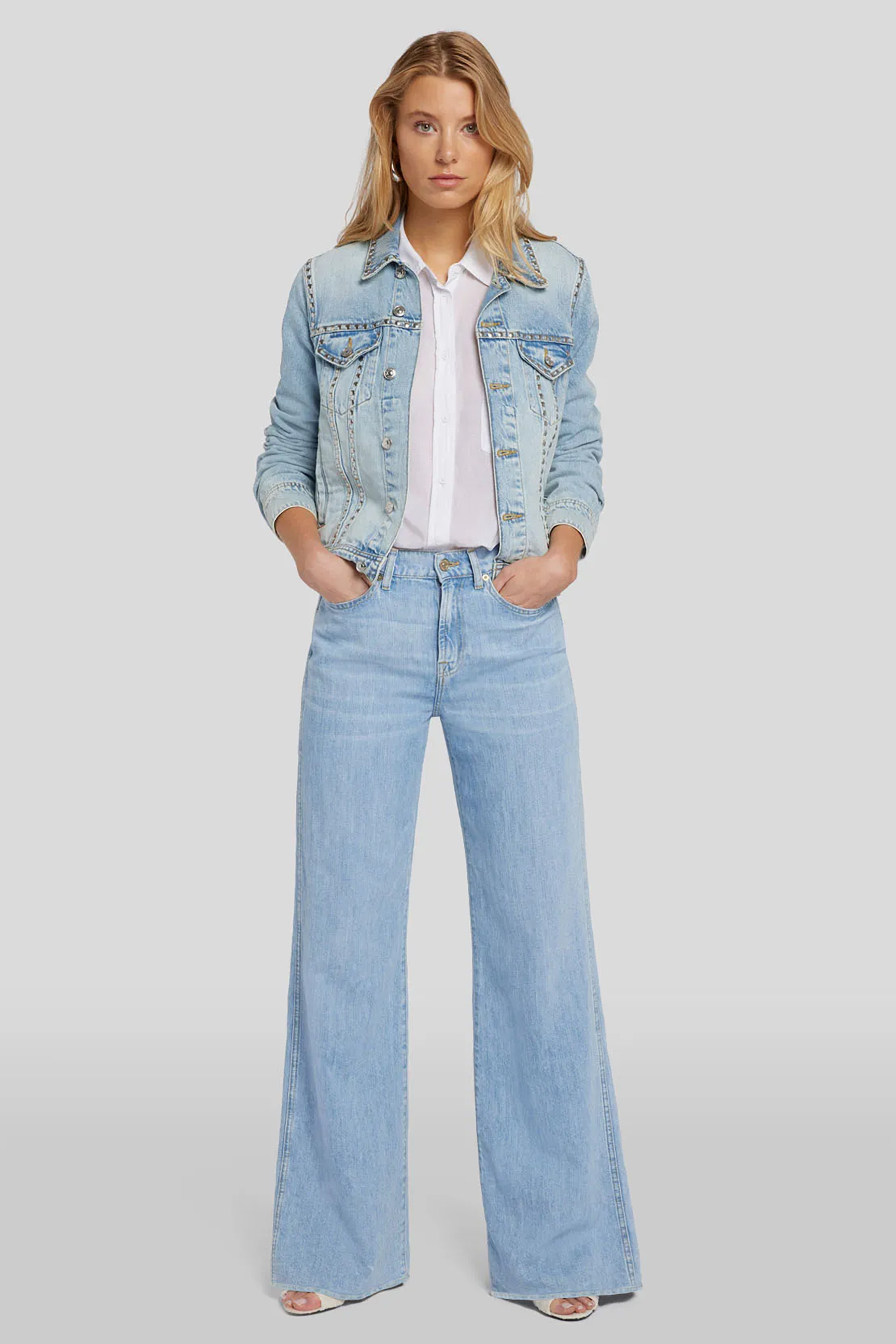 7 FOR ALL MANKIND Flared Cotton Linen Denim Jeans Lotta Linen Capri 7 FOR ALL MANKIND Flared Cotton Linen Denim Jeans Lotta Linen Capri