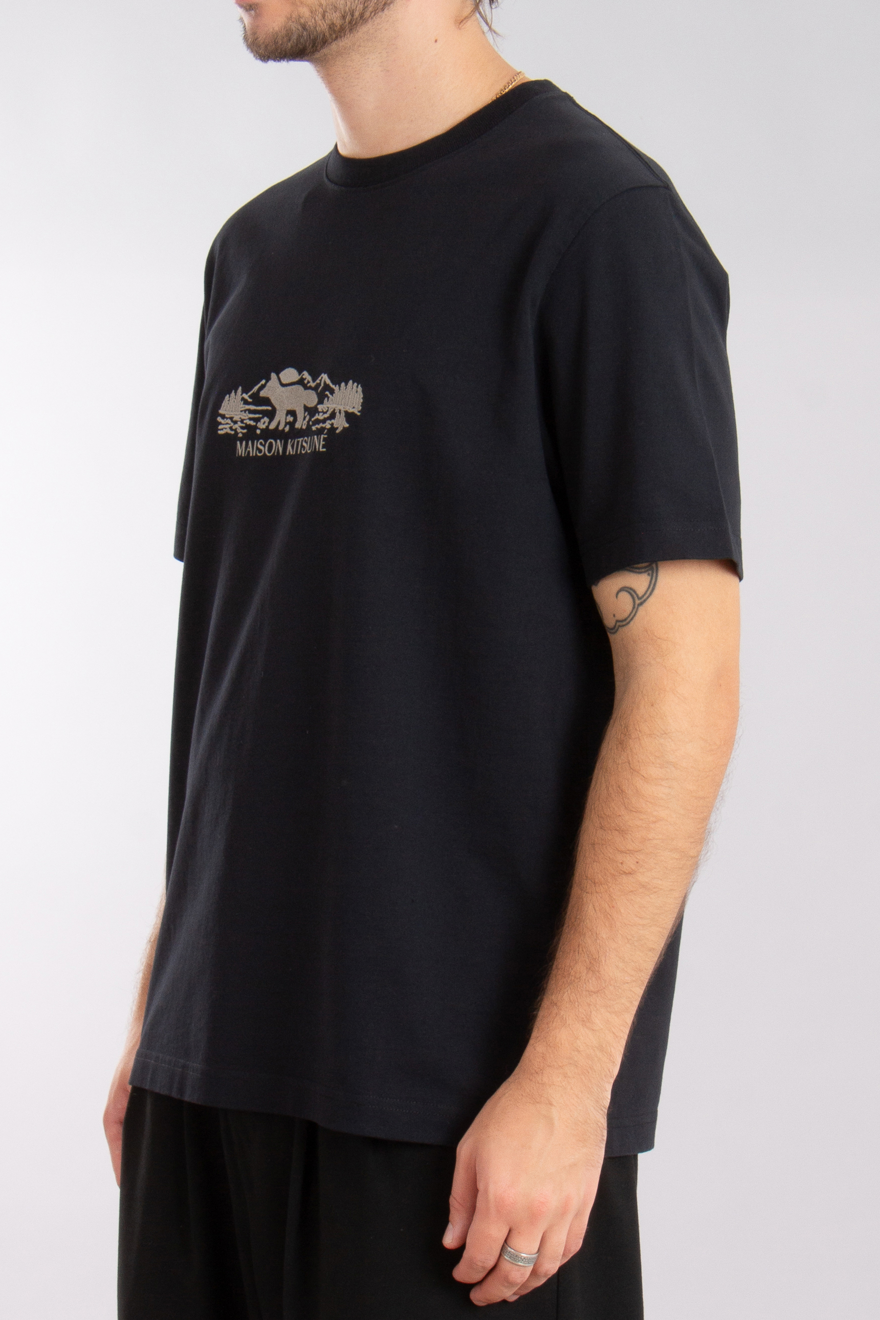 MAISON KITSUNÉ Outdoor Profile Fox Embroidery Cotton Jersey T-Shirt MAISON KITSUNÉ Outdoor Profile Fox Embroidery Cotton Jersey T-Shirt