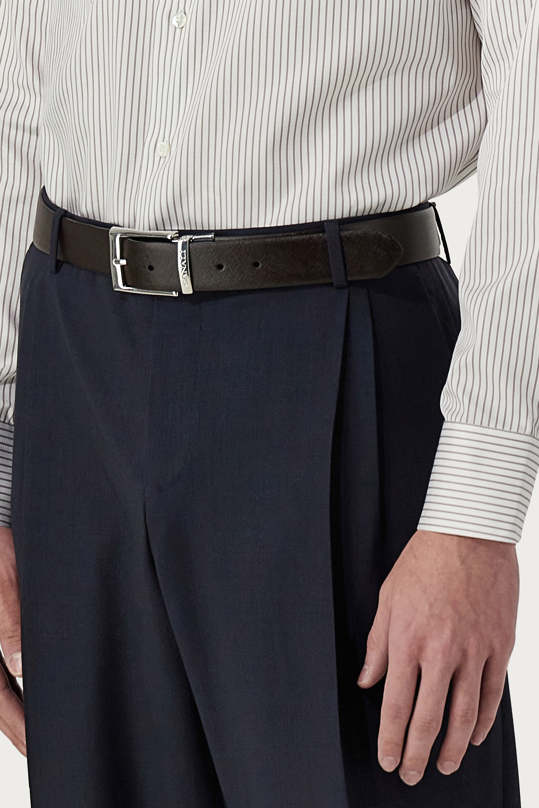 CANALI Reversible Saffiano & Smooth Calfskin Belt Hosen, Zubehör, Gürtel, Hemd, Person
