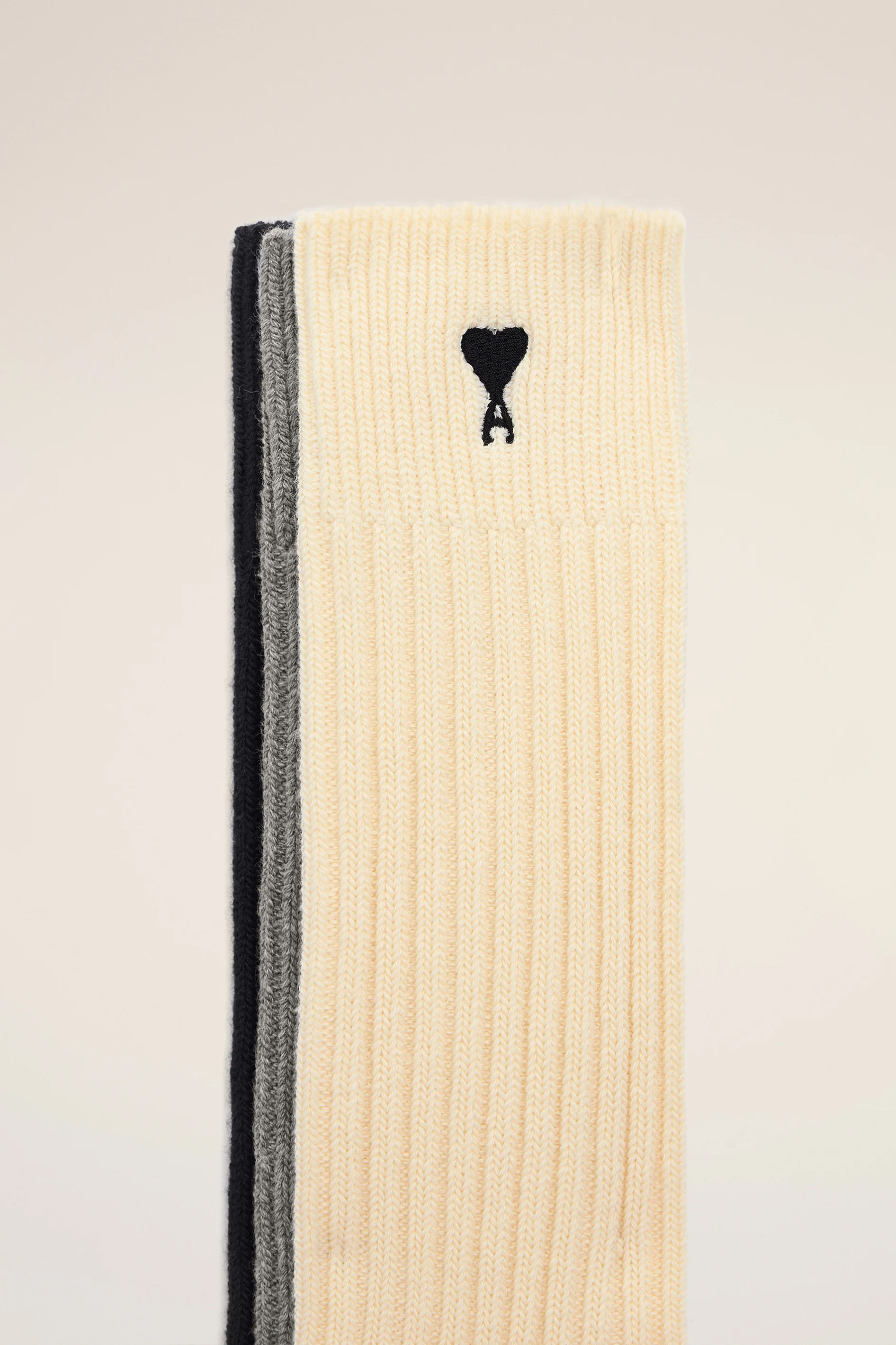 AMI PARIS 3-Pack Ami De Coeur Ribbed Organic Cotton Blend Socks Dekoration für Zuhause, Teppich