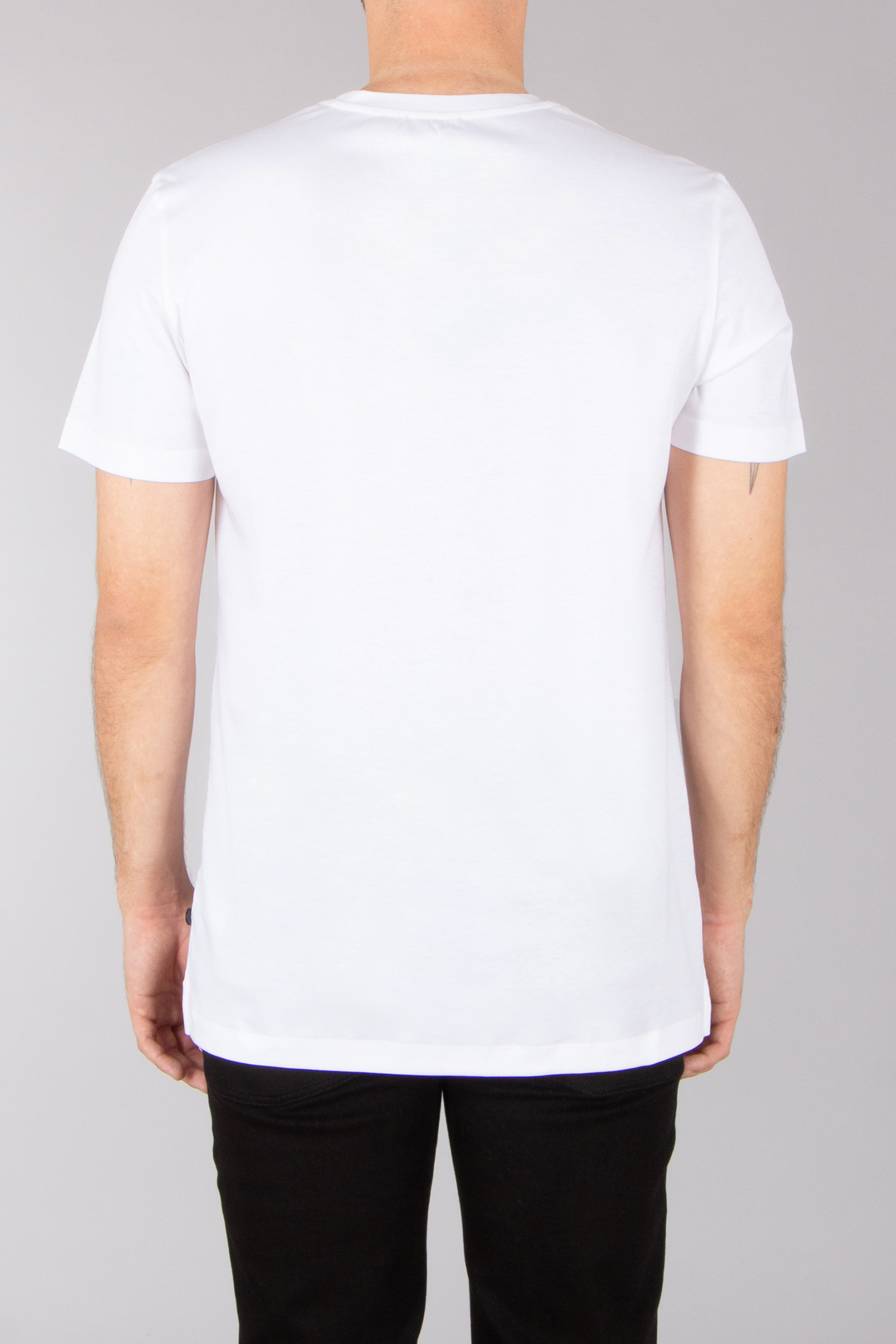 Bekleidung, T-shirt