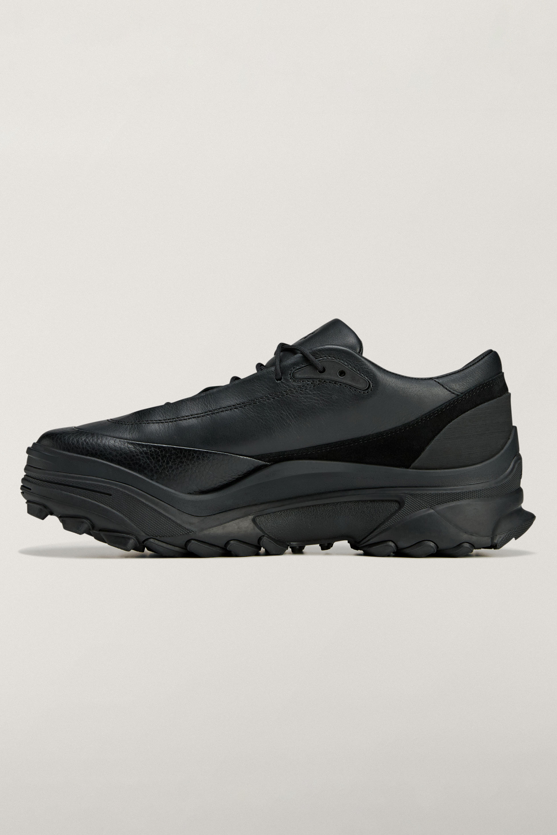 Y-3 Leather Sneakers GSG9 Low Bekleidung, Schuhwerk, Schuh, Sneaker, Laufschuh