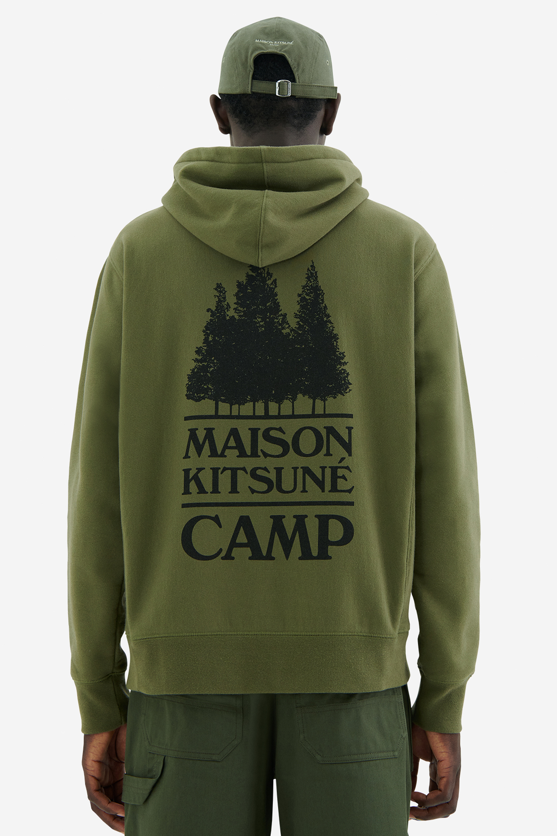 MAISON KITSUNÉ Unisex Relaxed Hoodie Camp Print MAISON KITSUNÉ Unisex Relaxed Hoodie Camp Print