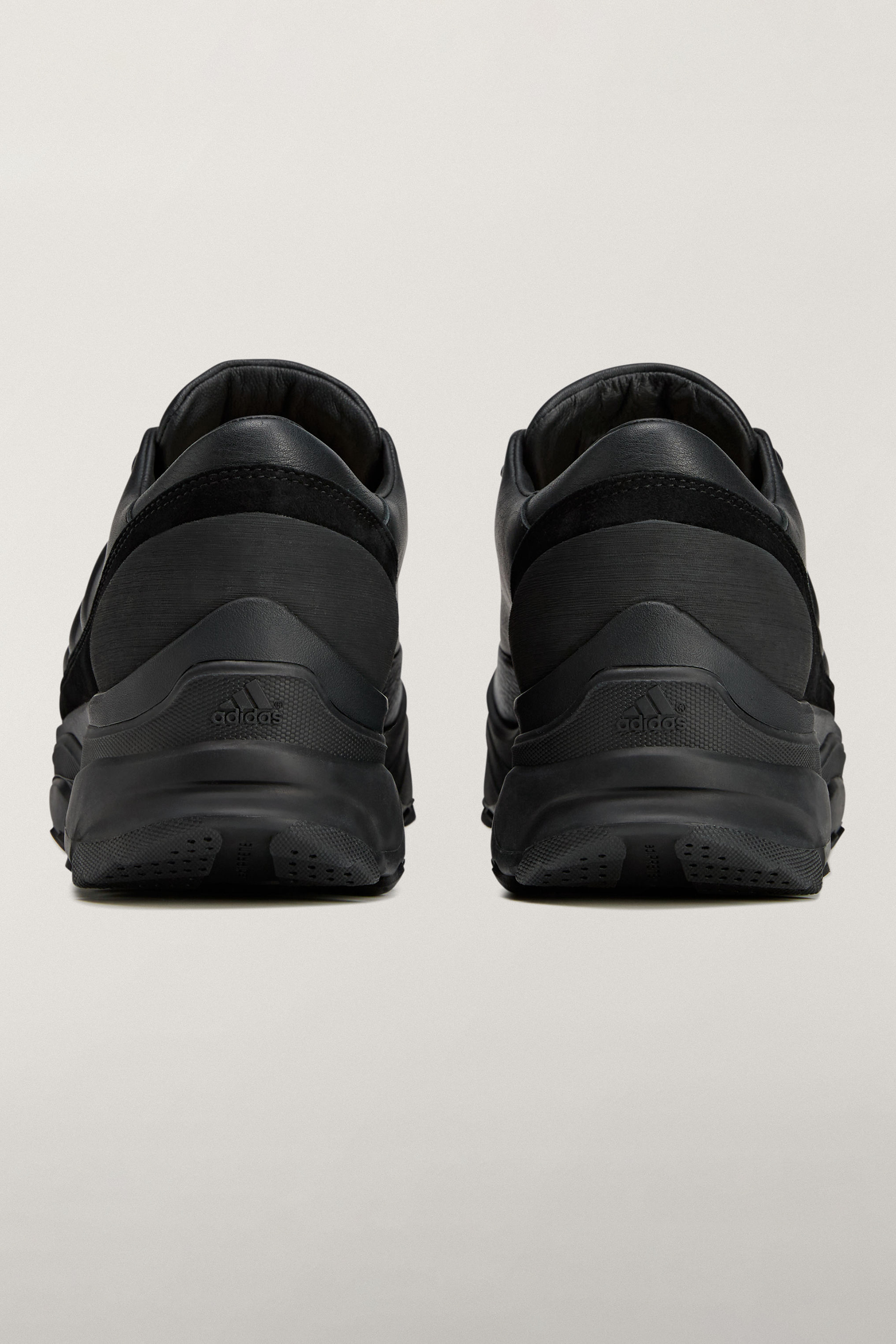 Y-3 Leather Sneakers GSG9 Low Bekleidung, Schuhwerk, Schuh, Sneaker