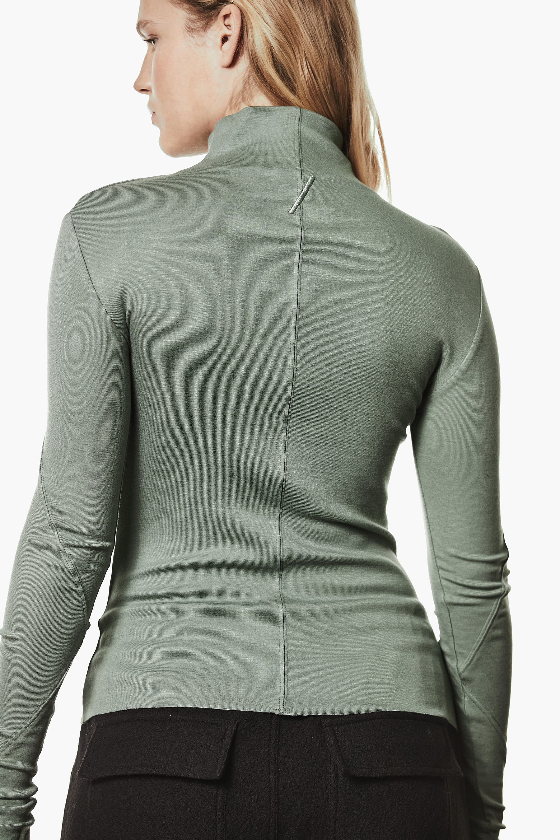 THOM KROM Slim Fit Viscose Stretch Roll Neck Long-Sleeve T-Shirt Langarm, Ärmel, Vlies, Person, Frau