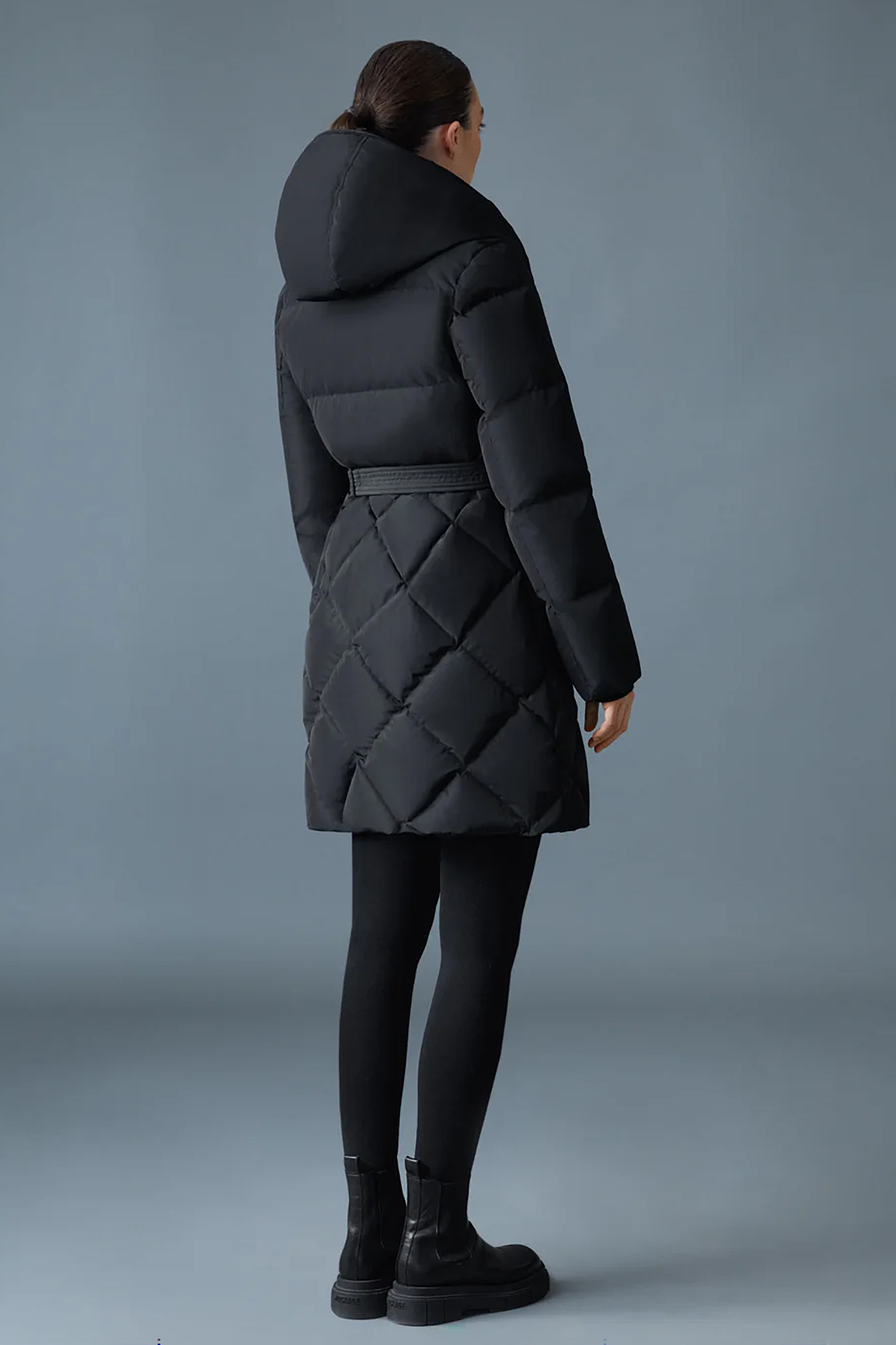 MACKAGE Fitted 2-in-1 Recycled Shell Down Coat Ayumi Bekleidung, Mantel, Person, Jacke