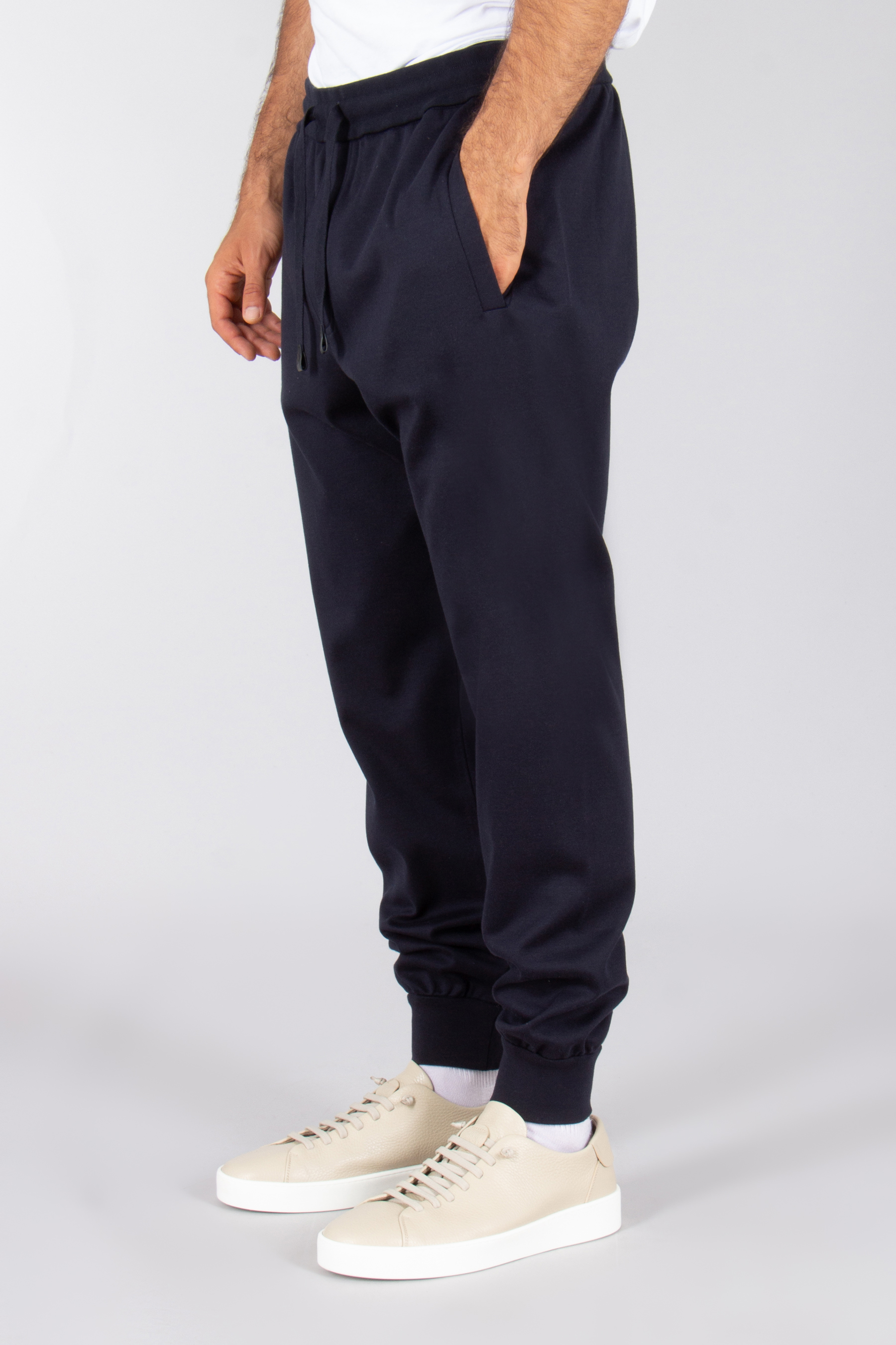 BRIONI Comfort Fit Organic Cotton-Cashmere Jersey Sweatpants Hosen, Schuh, Sneaker, Mann, Person