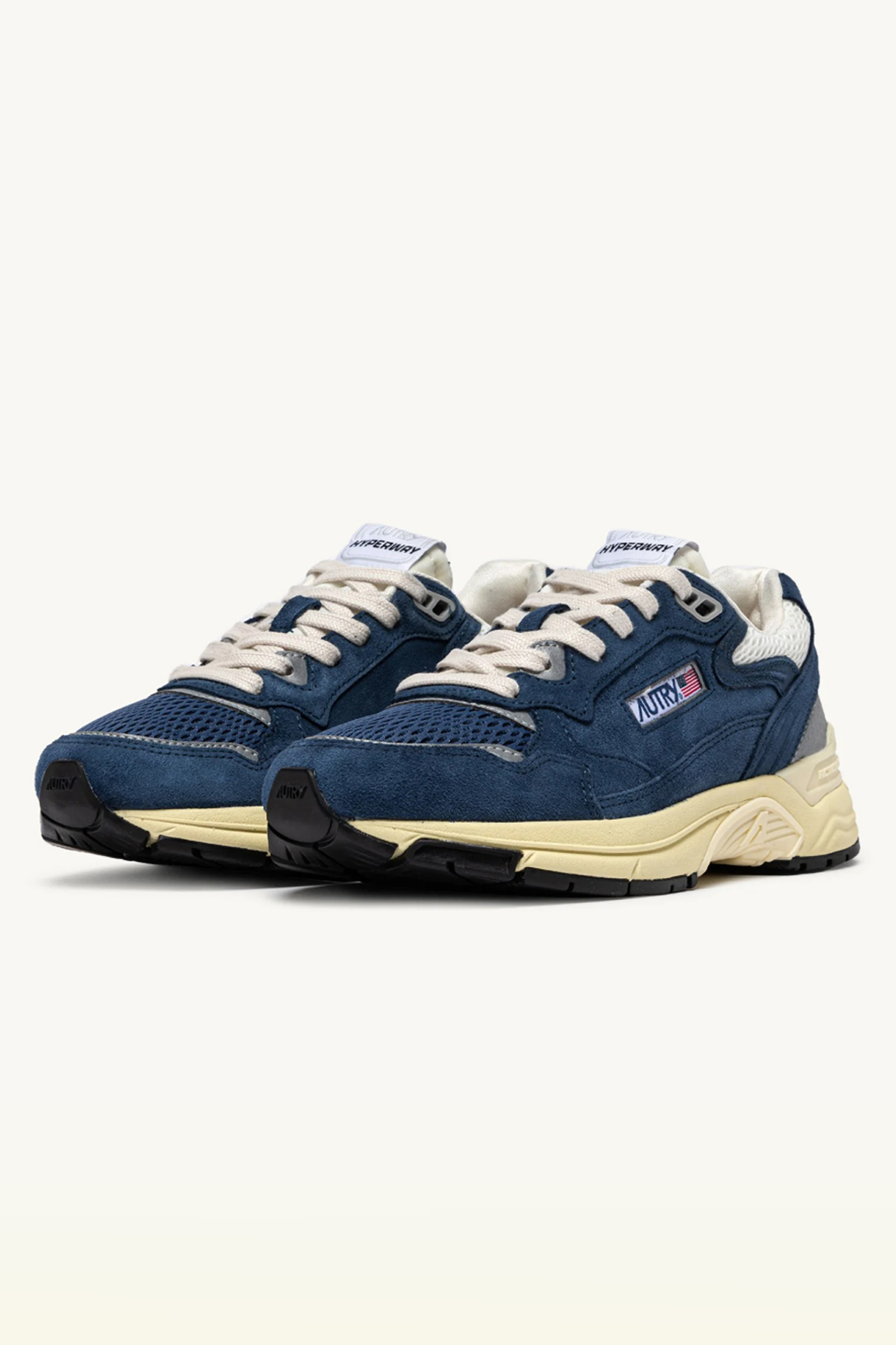AUTRY Suede & Mesh Sneakers Hyperway Low Bekleidung, Schuhwerk, Schuh, Sneaker, Wildleder