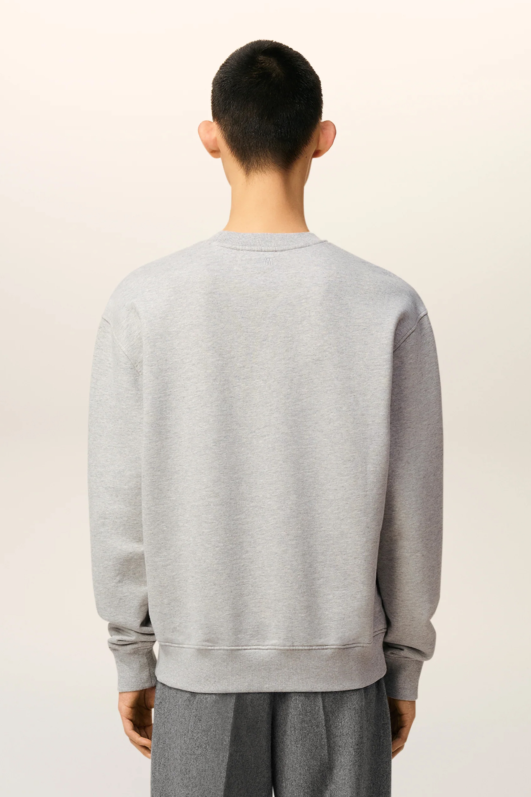 AMI PARIS Classic Fit Ami De Coeur Cotton Fleece Sweatshirt Strickwaren, Pullover, Sweatshirt, Person, Kapuzenpulli