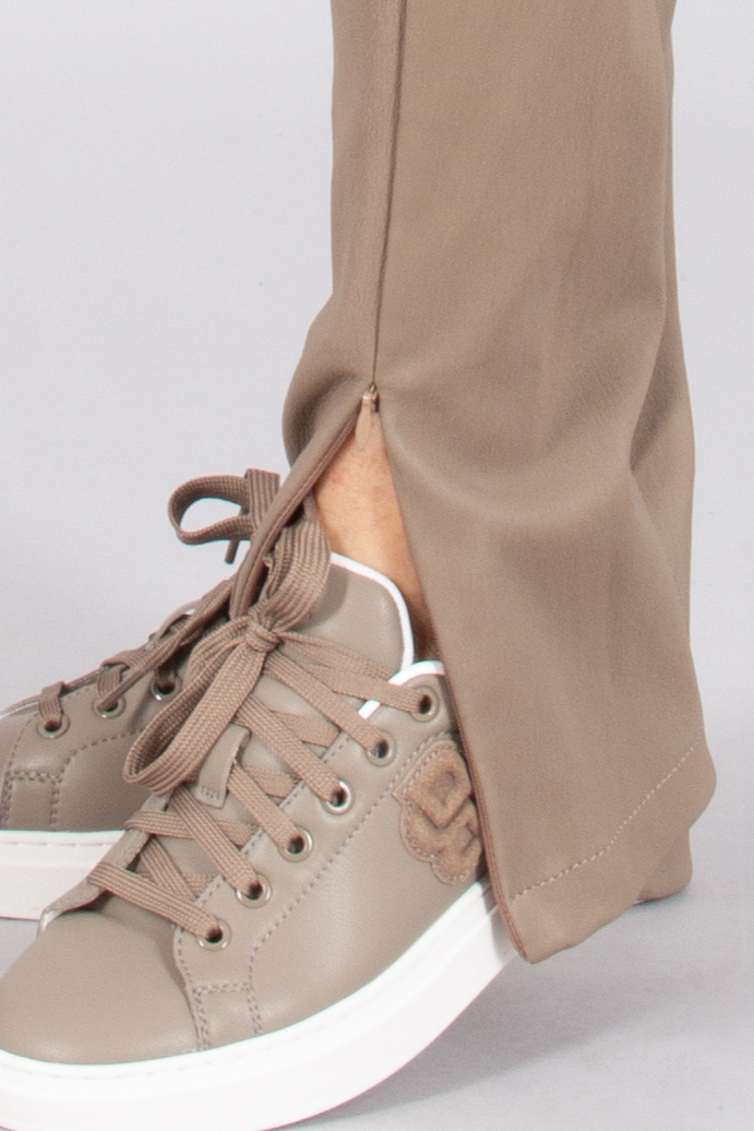BOSS Slim Fit Lamb Leather Stretch Leggings Simax Bekleidung, Schuhwerk, Schuh, Sneaker