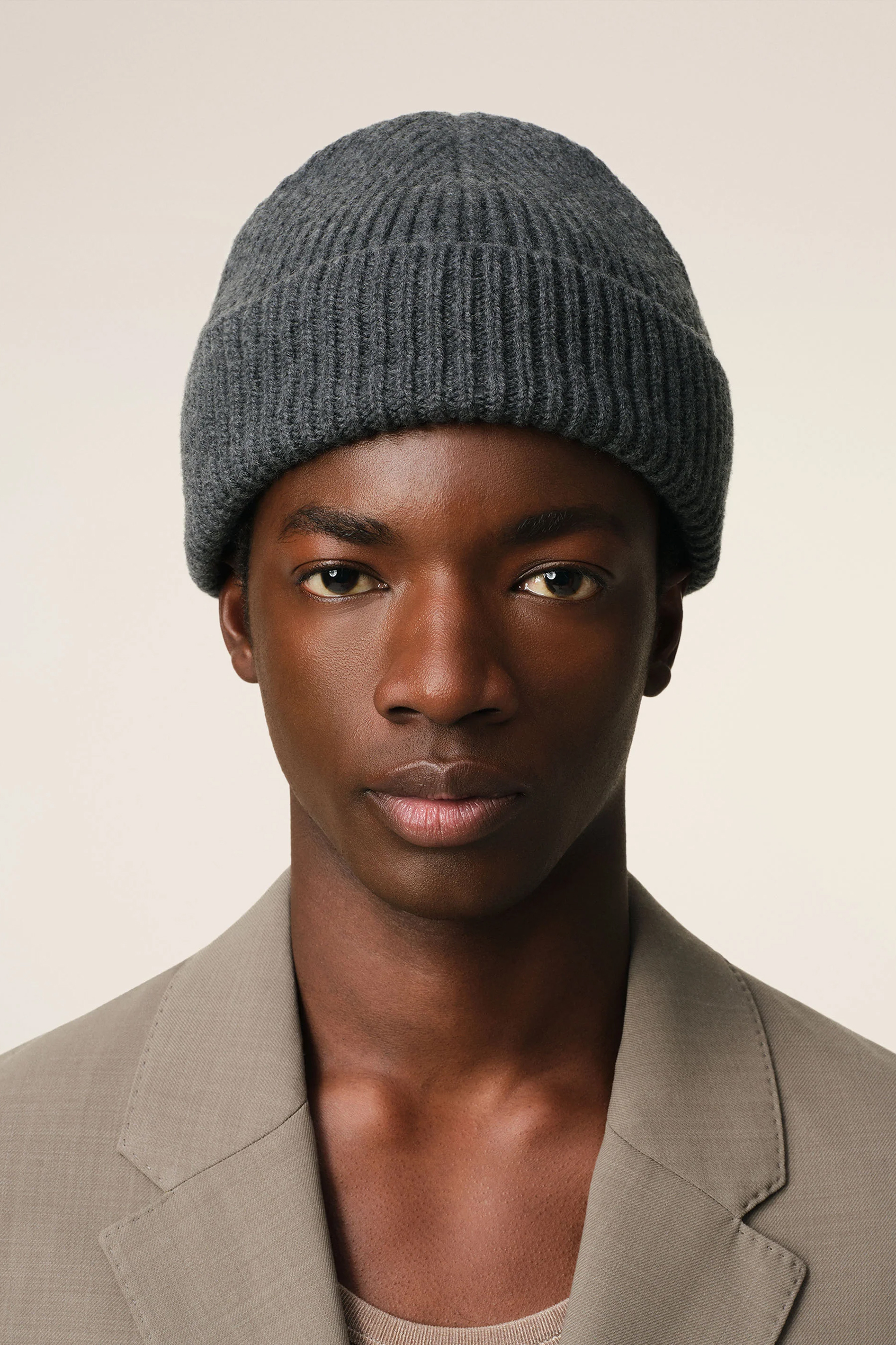 AMI PARIS Ami De Coeur Ribbed Wool Beanie Mütze, Hut, Person, Gesicht