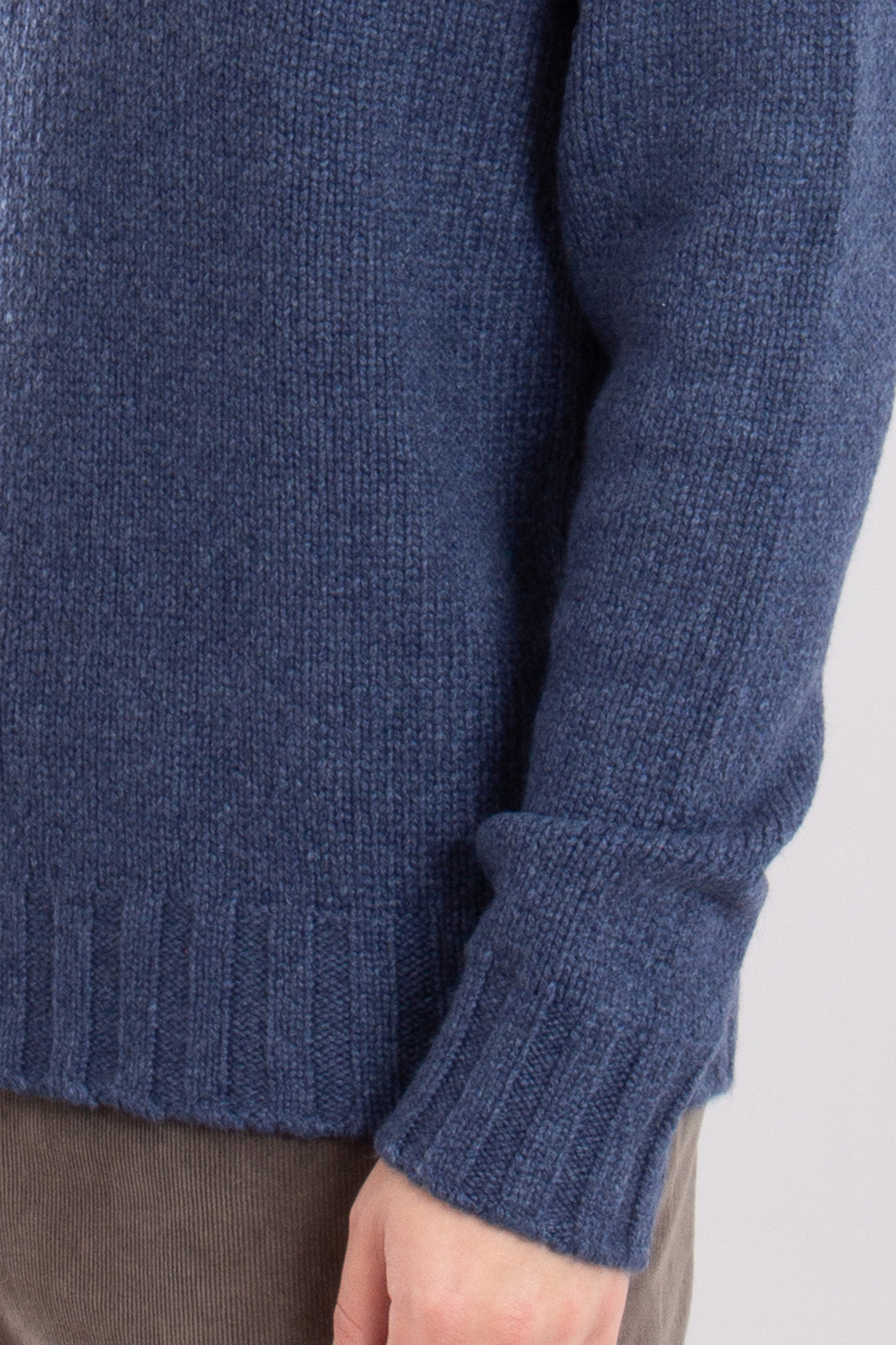 AIDA BARNI Cashmere V-Neck Sweater AIDA BARNI Cashmere V-Neck Sweater