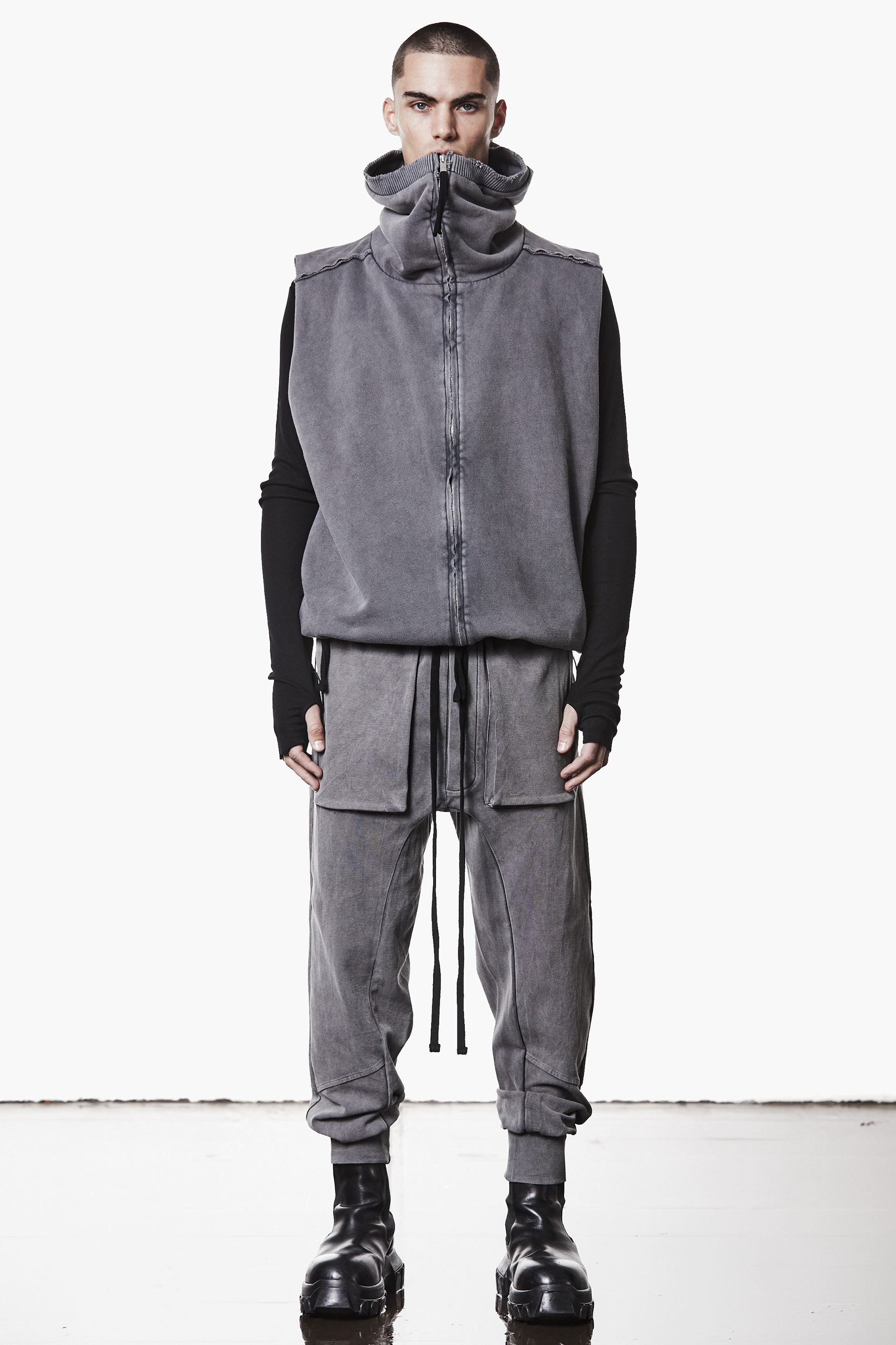THOM KROM Loose Fit Cotton Blend Sweat Hooded Long Vest Mantel, Erwachsener, Männlich, Mann, Person