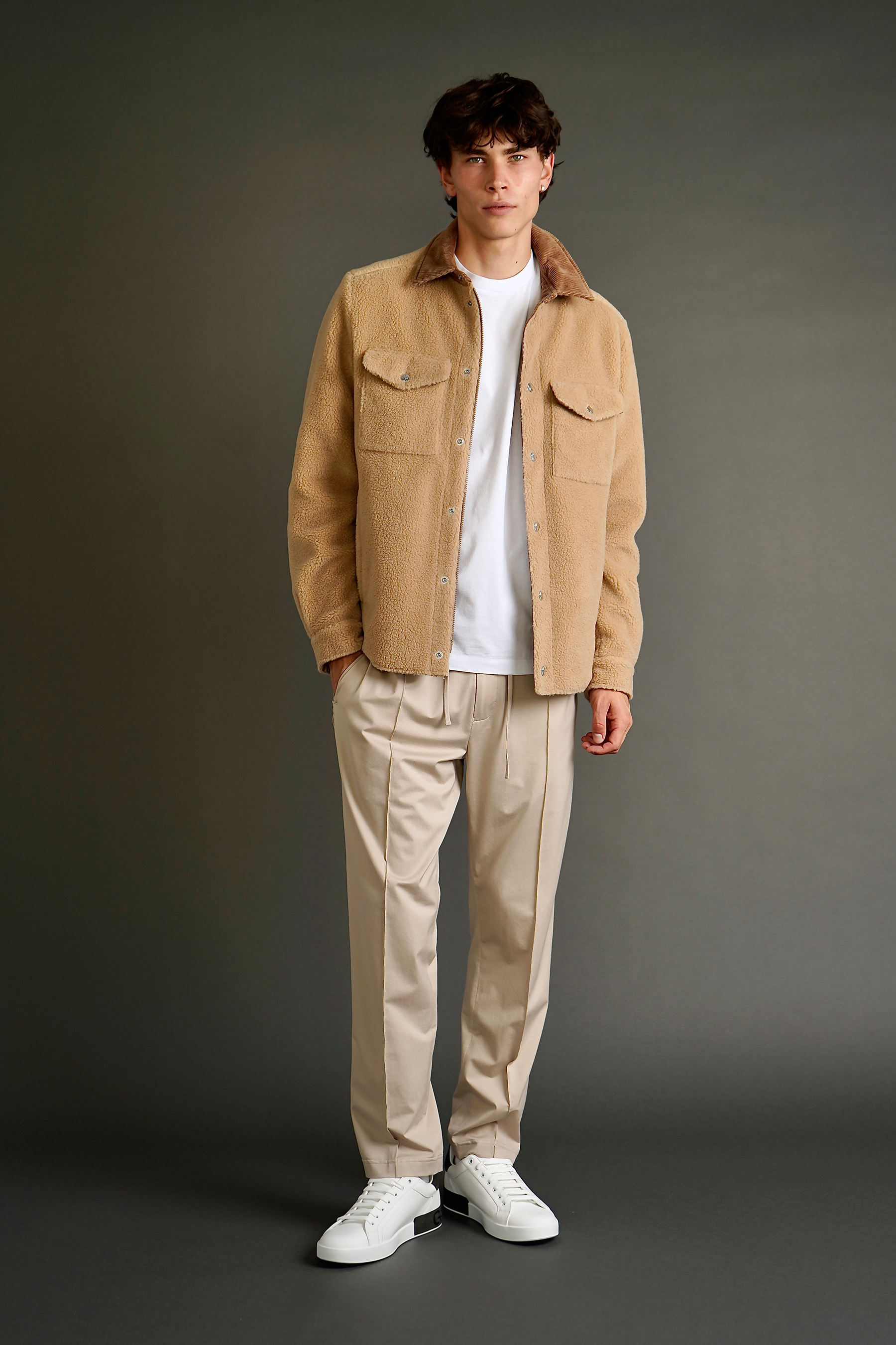 MONCLER Regular Fit Wool Blend Teddy Fleece Shirt Jacket Mantel, Jacke, Person, Stehend, Mann
