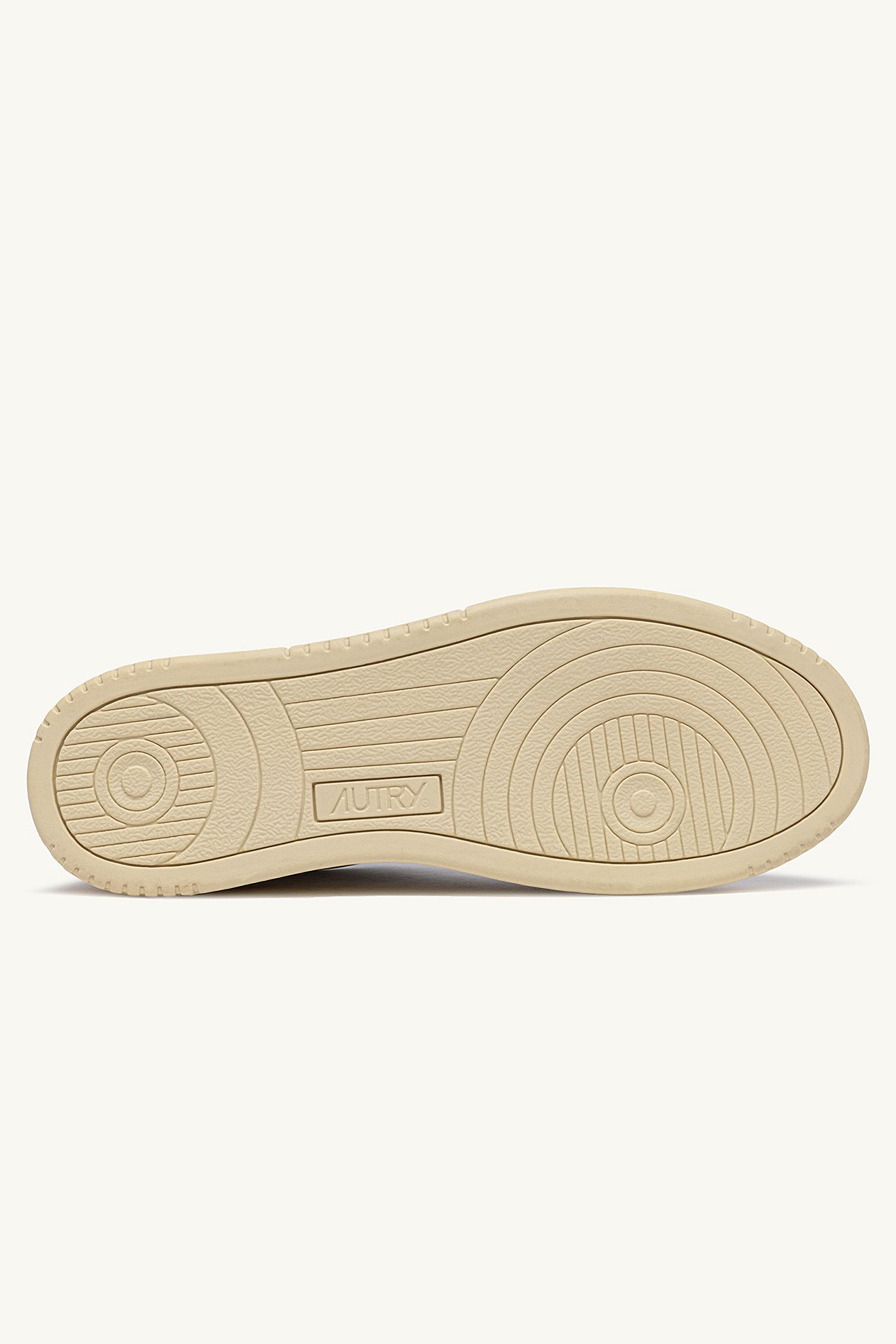 AUTRY Leather Sneakers Medalist Low Bekleidung, Schuhwerk, Schuh, Sandale