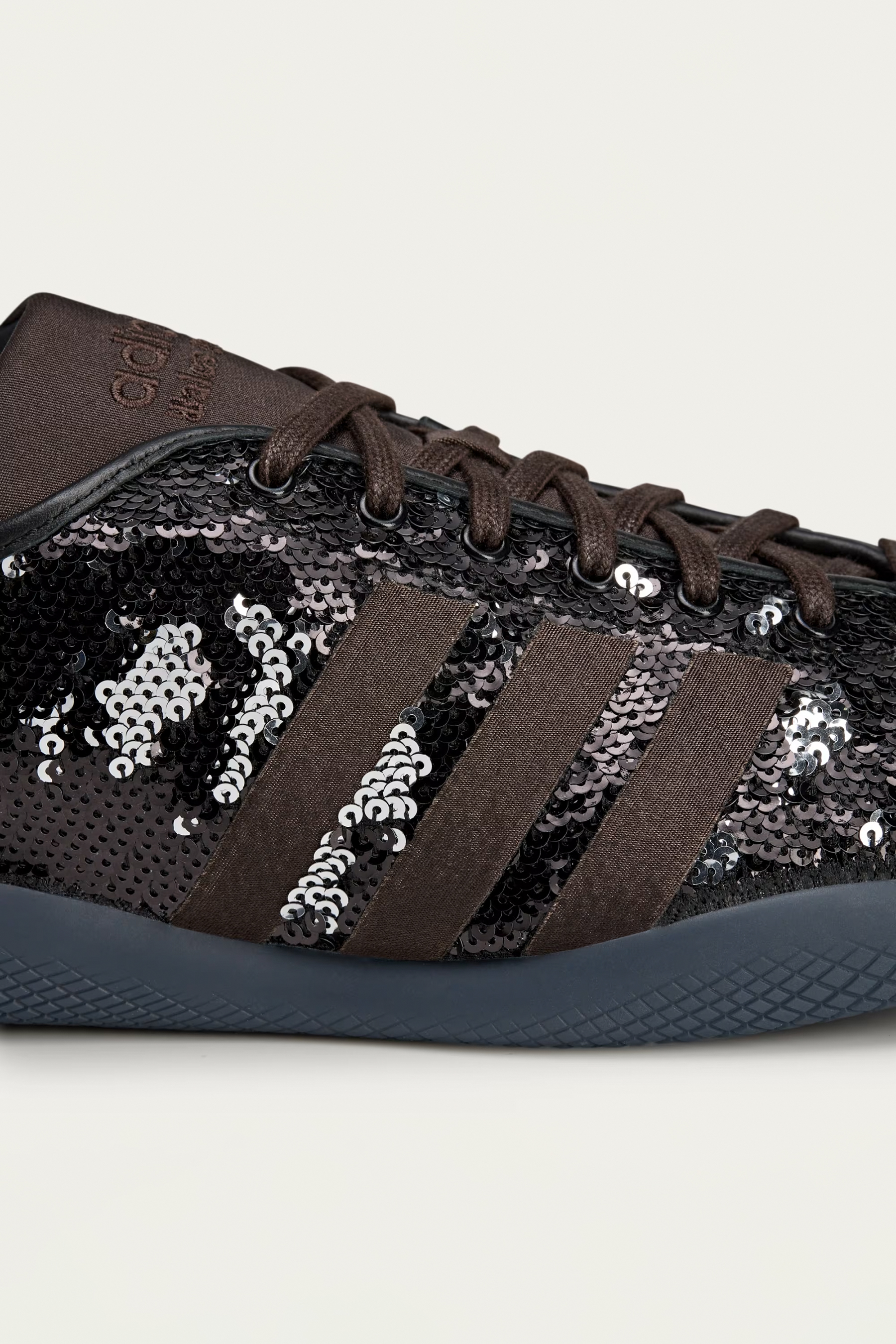 ADIDAS X Wales Bonner Sequin Sneakers Karintha Lo Bekleidung, Schuhwerk, Schuh, Sneaker