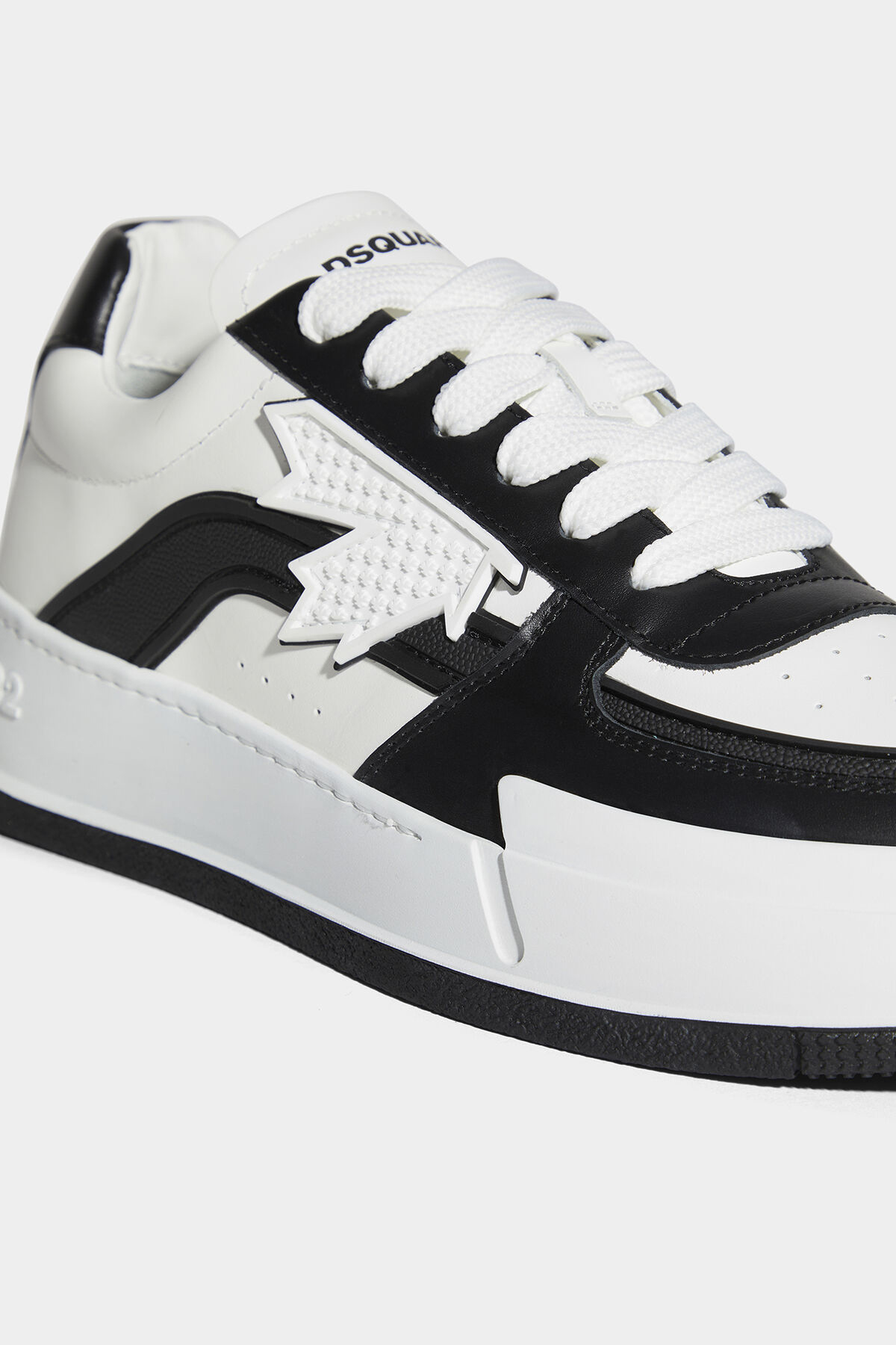 DSQUARED2 Leather Sneakers Canadian DSQUARED2 Leather Sneakers Canadian