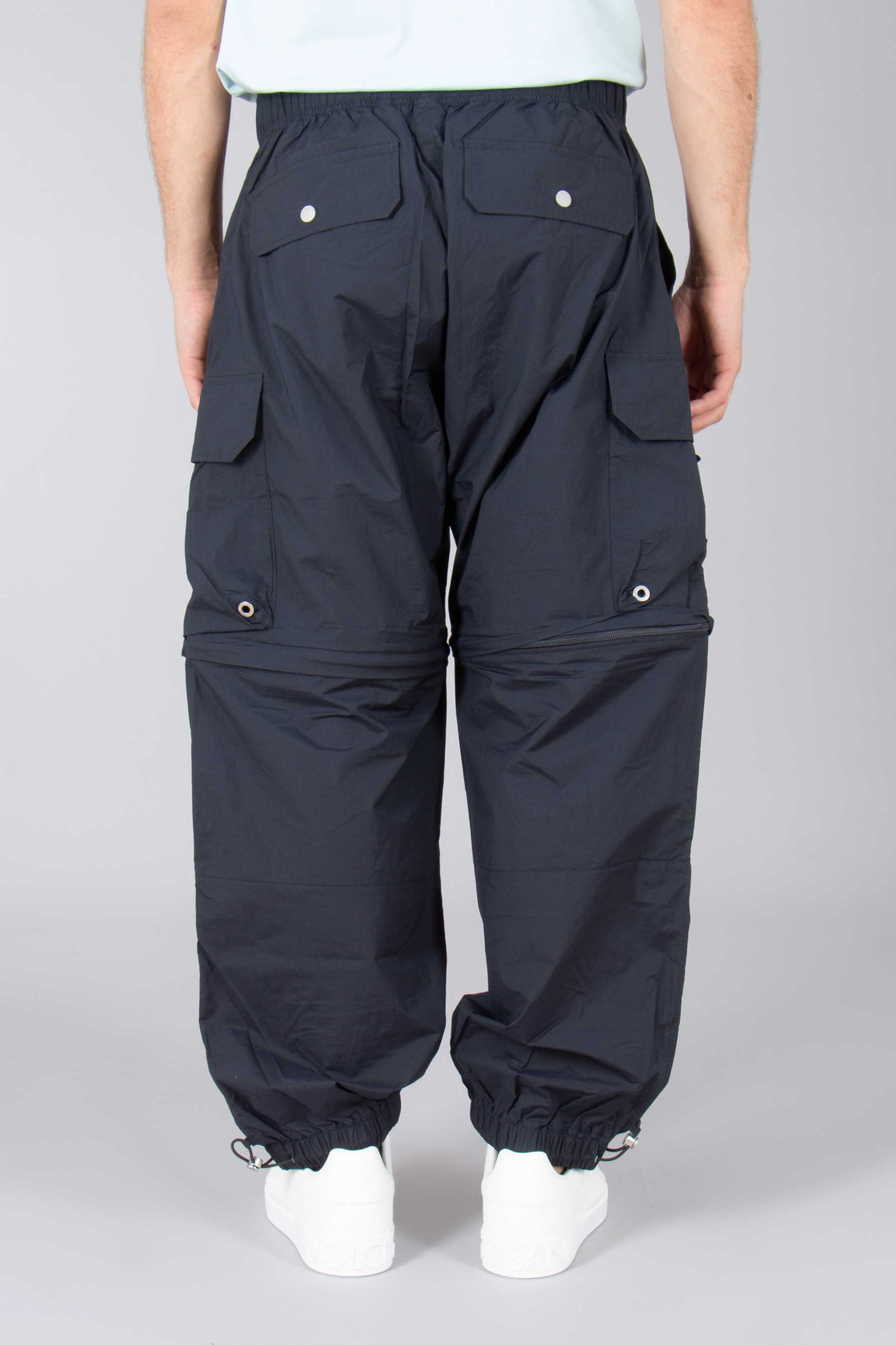 MOOSE KNUCKLES Loose Fit 2-in-1 Recyceld Nylon-Cotton Stretch Crinkle Concorde Cargopants Bekleidung, Hosen, Kurze Hosen, Jeanshose, Mantel