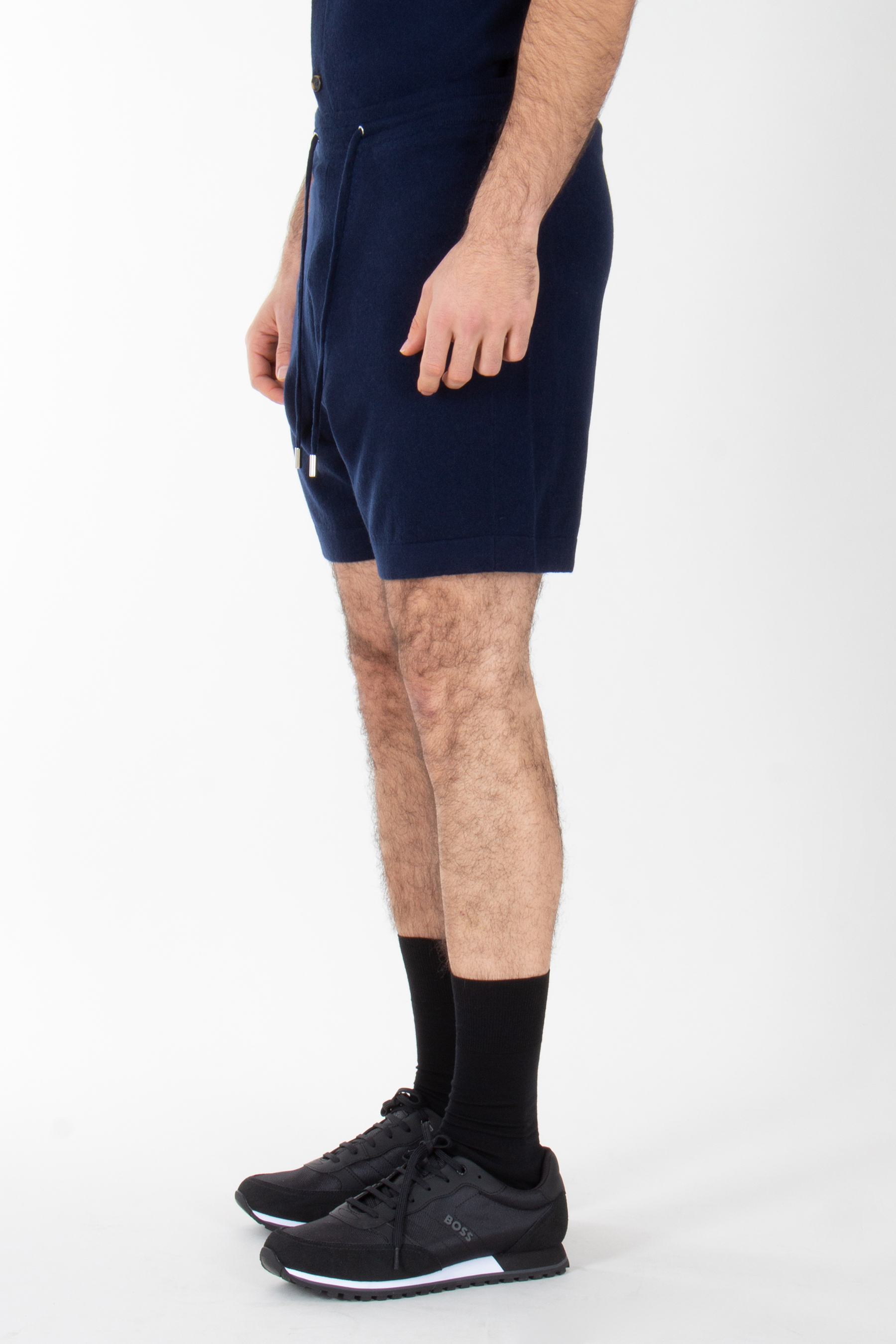 Kurze Hose, Schuh, Sneaker, Mann, Person